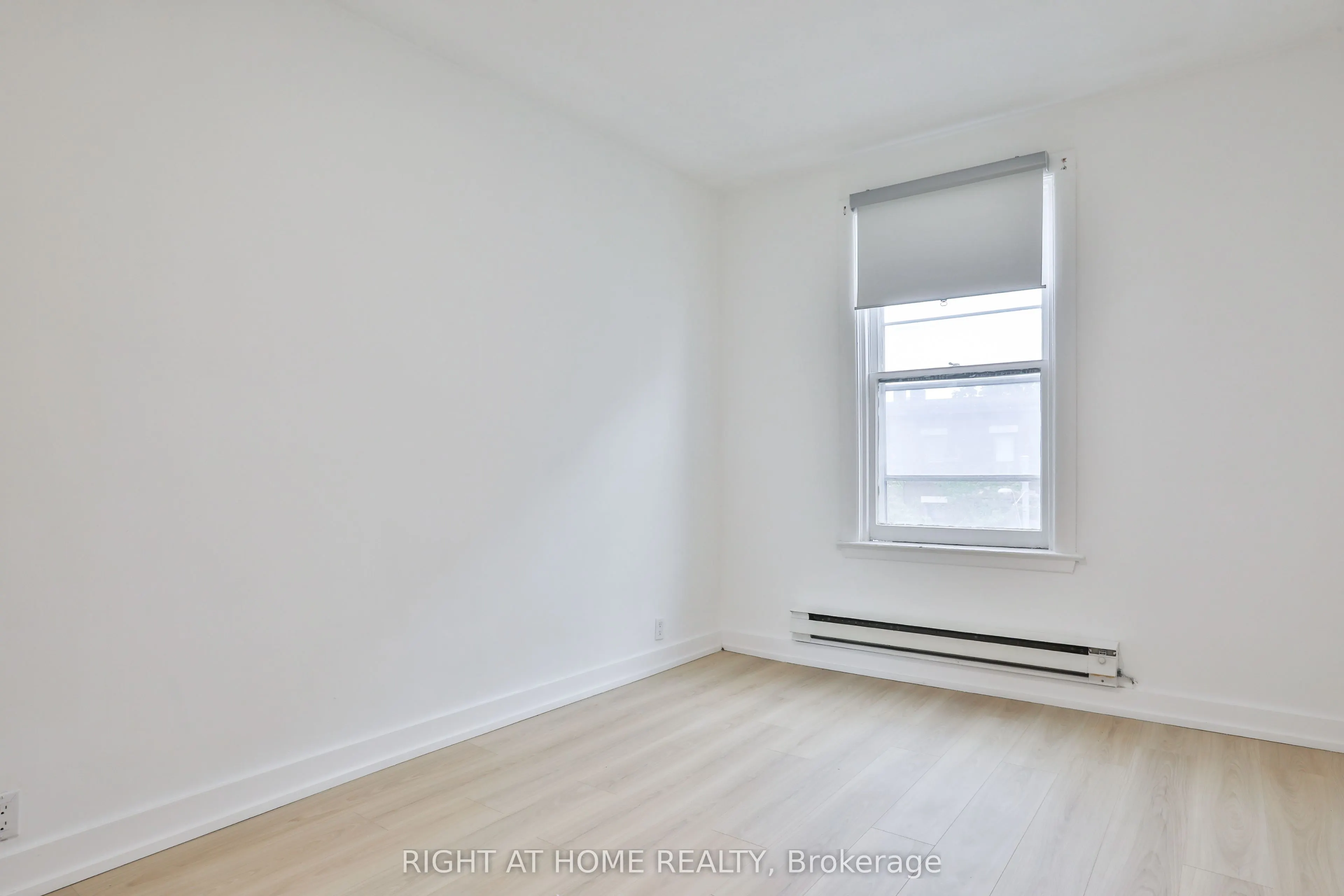548 College Street, #3F