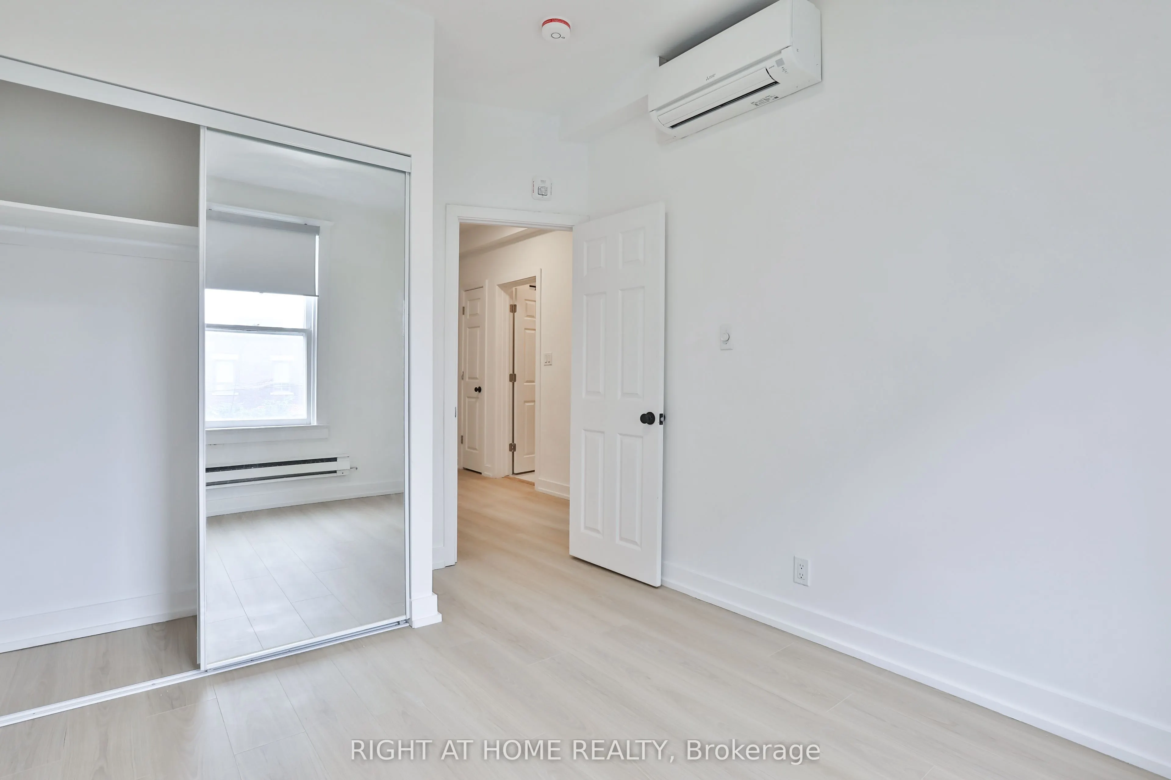 548 College Street, #3F