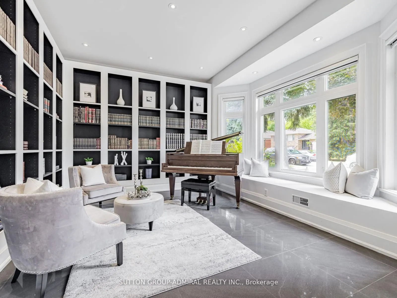 11 Frontenac Avenue