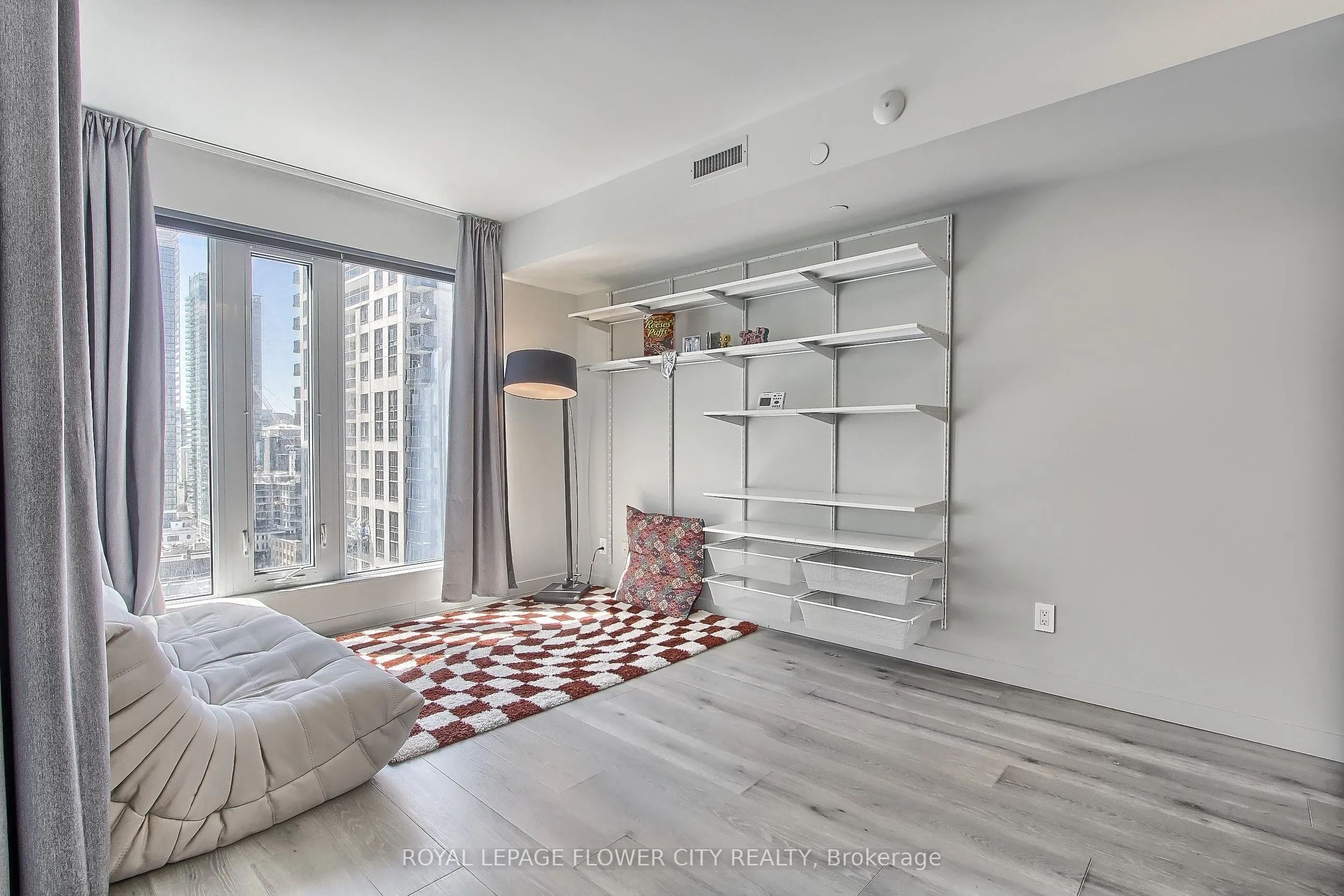 68 Shuter Street S, #1903