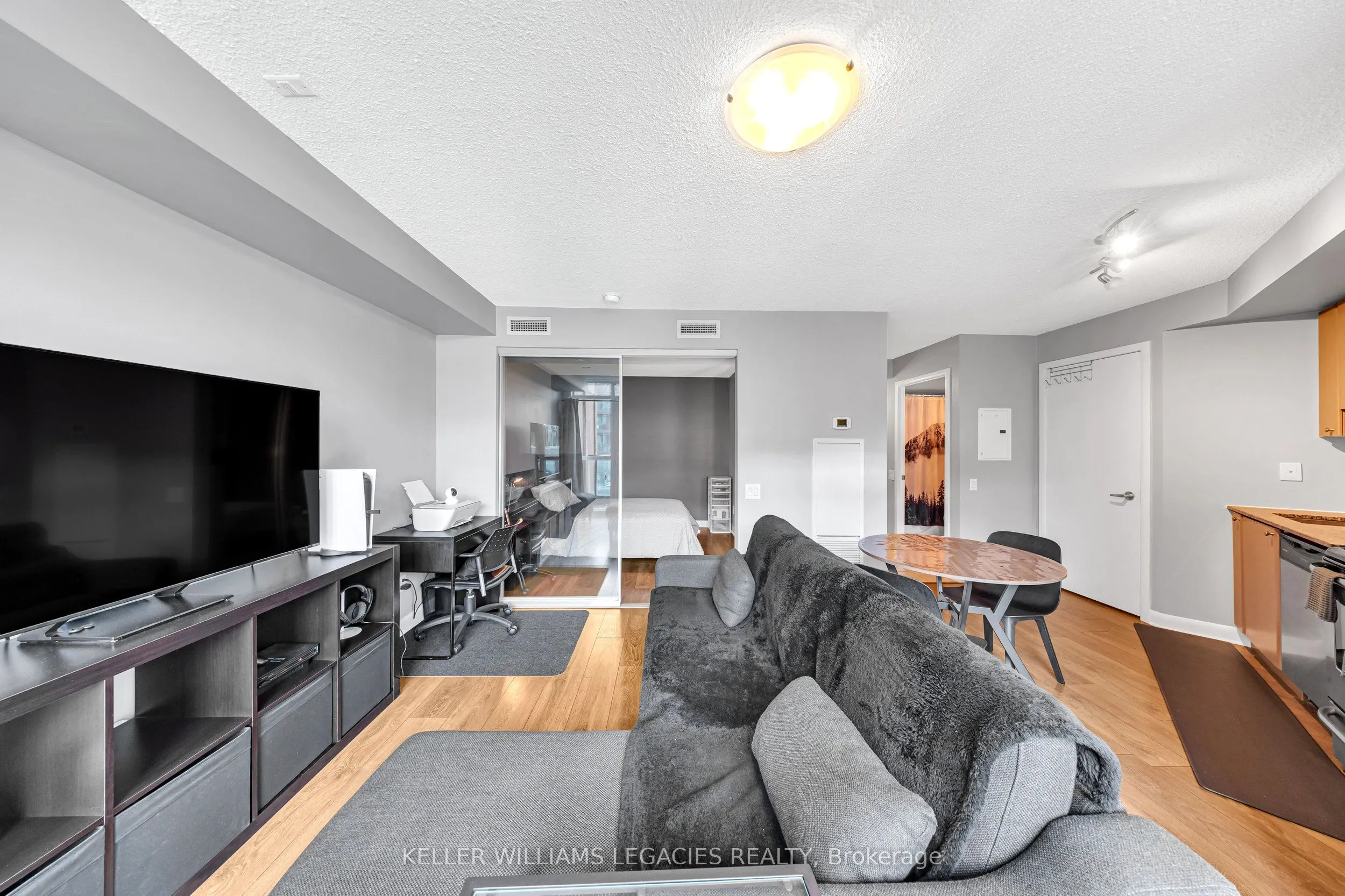 525 Wilson Avenue, #646