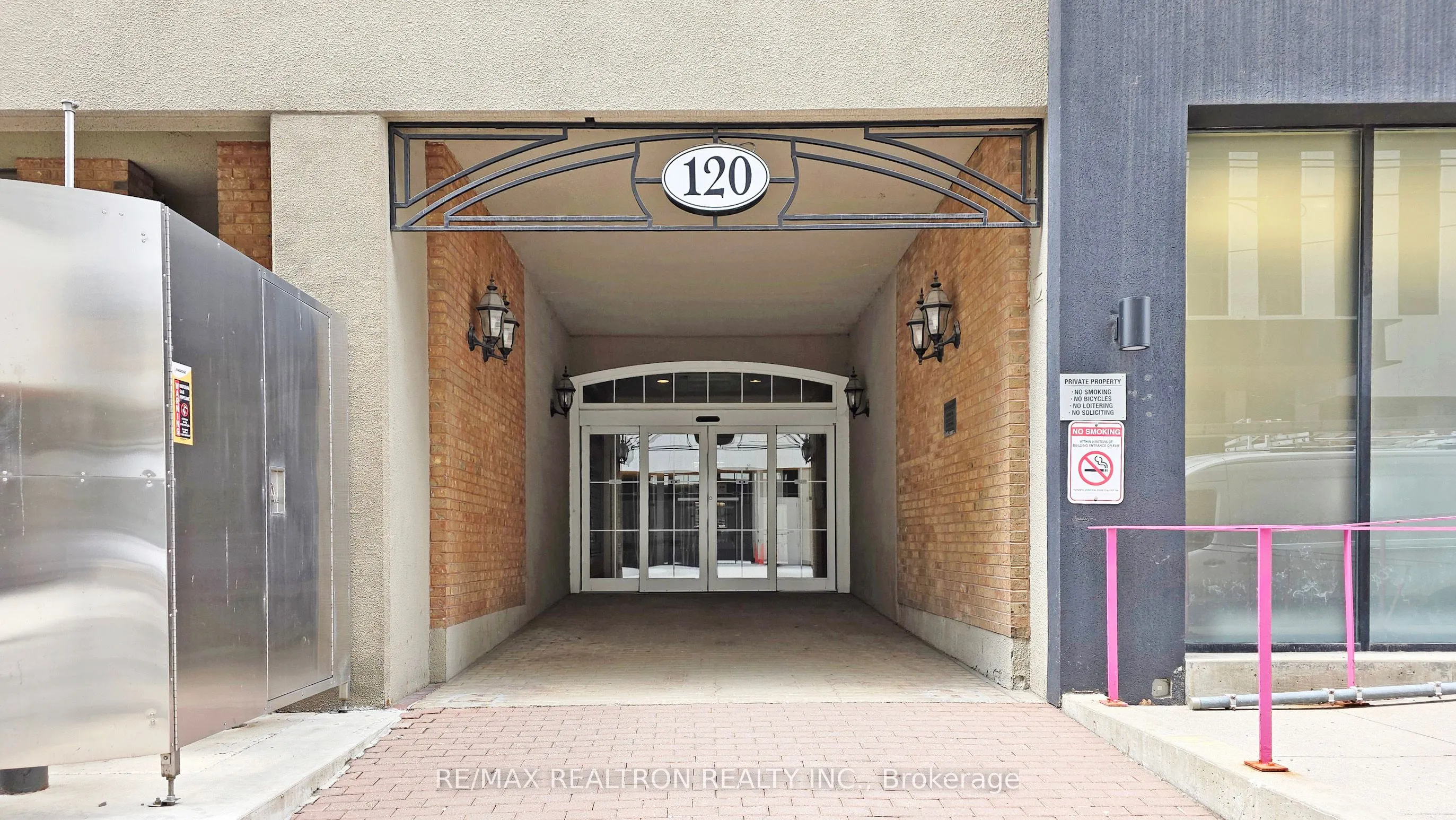 120 St. Patrick Street, #609