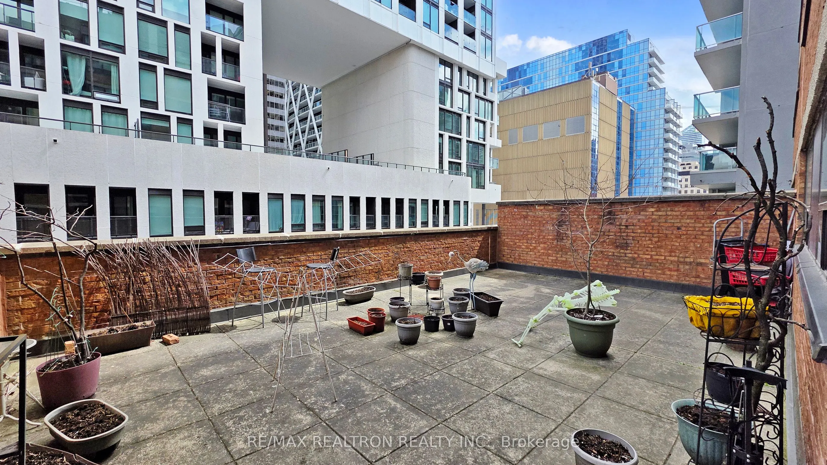 120 St. Patrick Street, #609