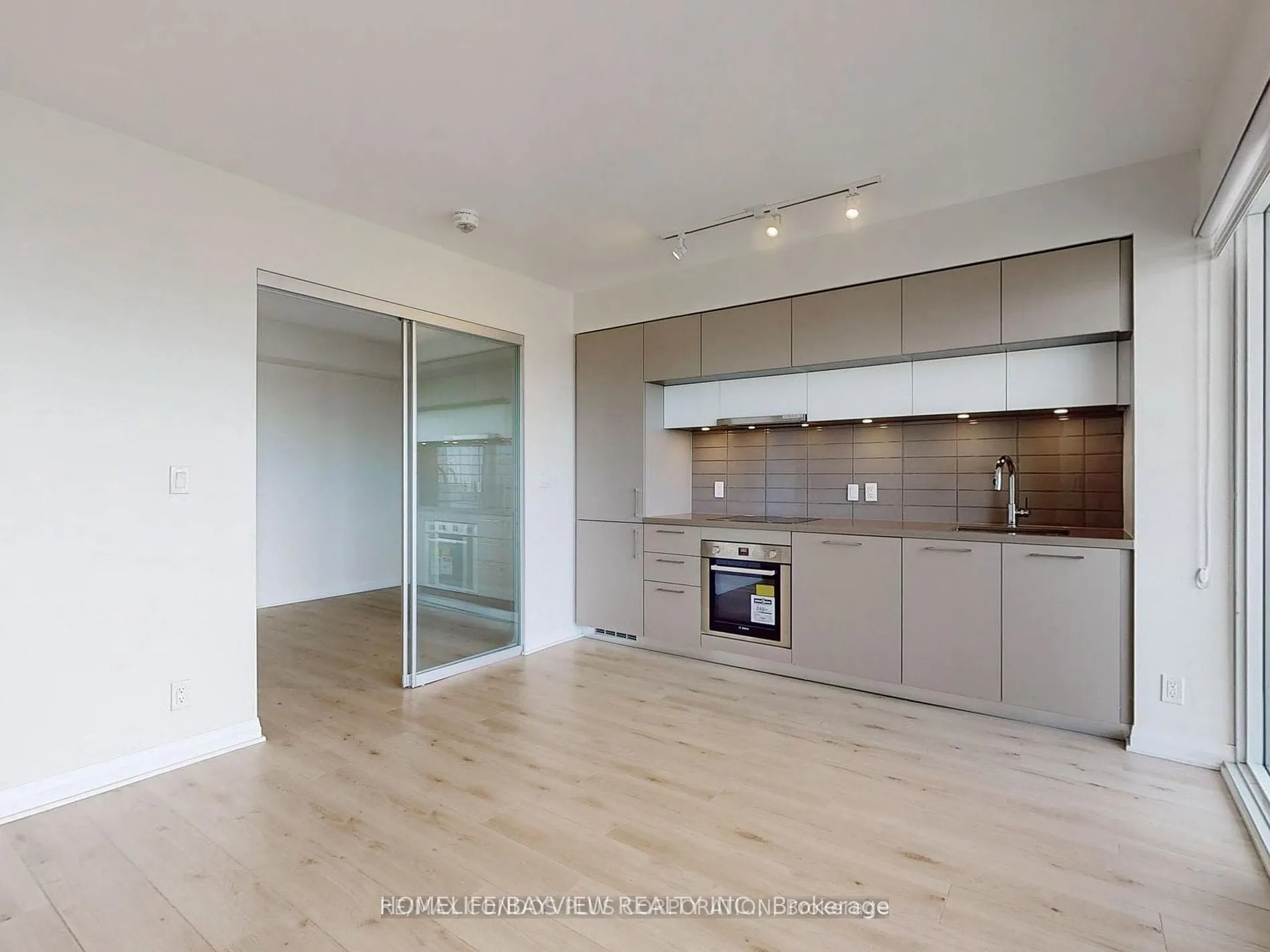 99 Foxbar Road, #2305