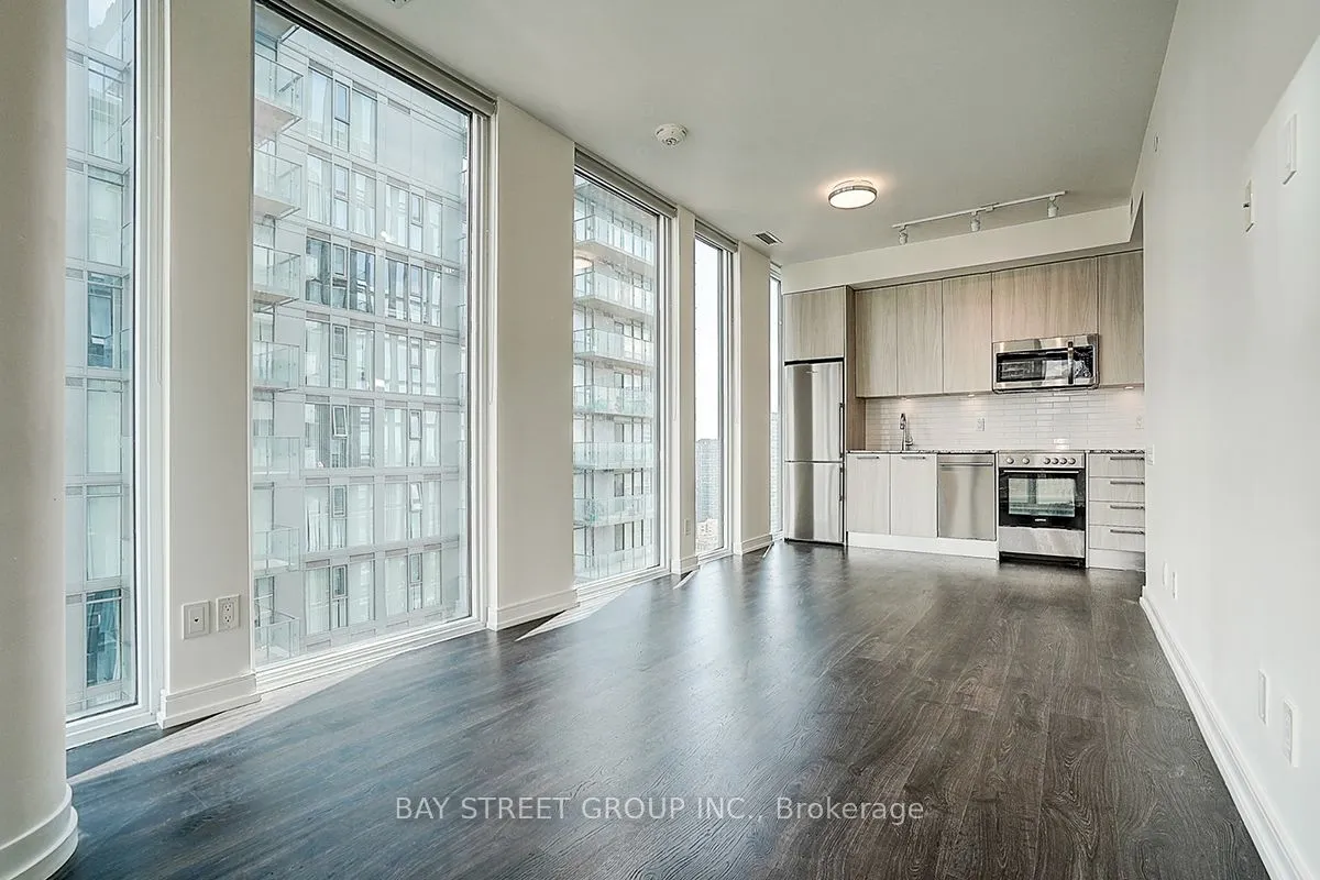 28 Wellesley Street E, #3107