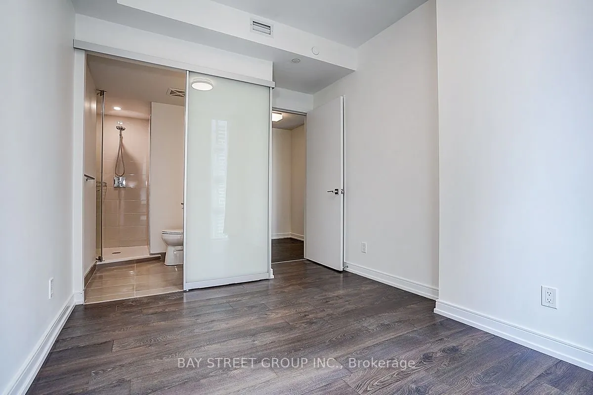 28 Wellesley Street E, #3107
