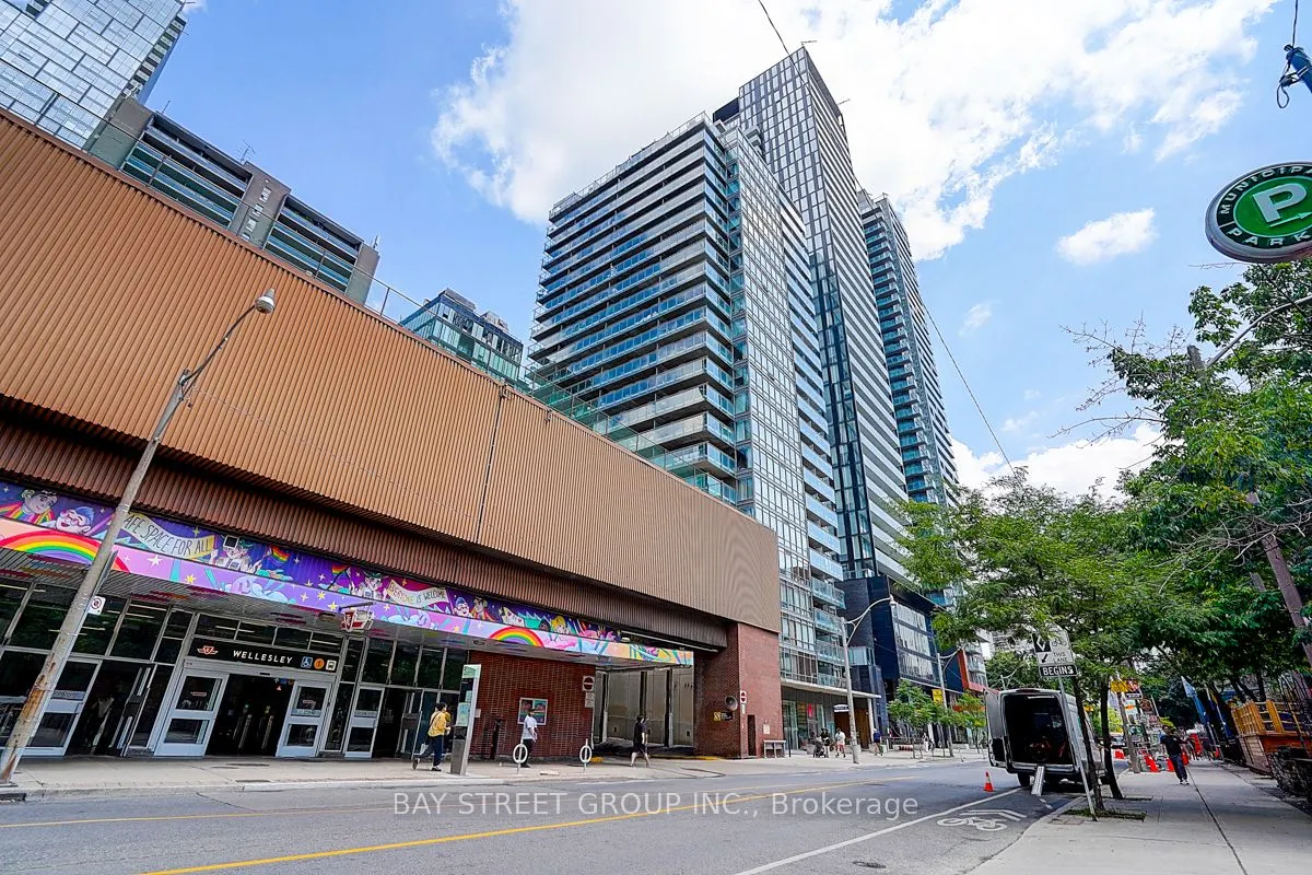 28 Wellesley Street E, #3107