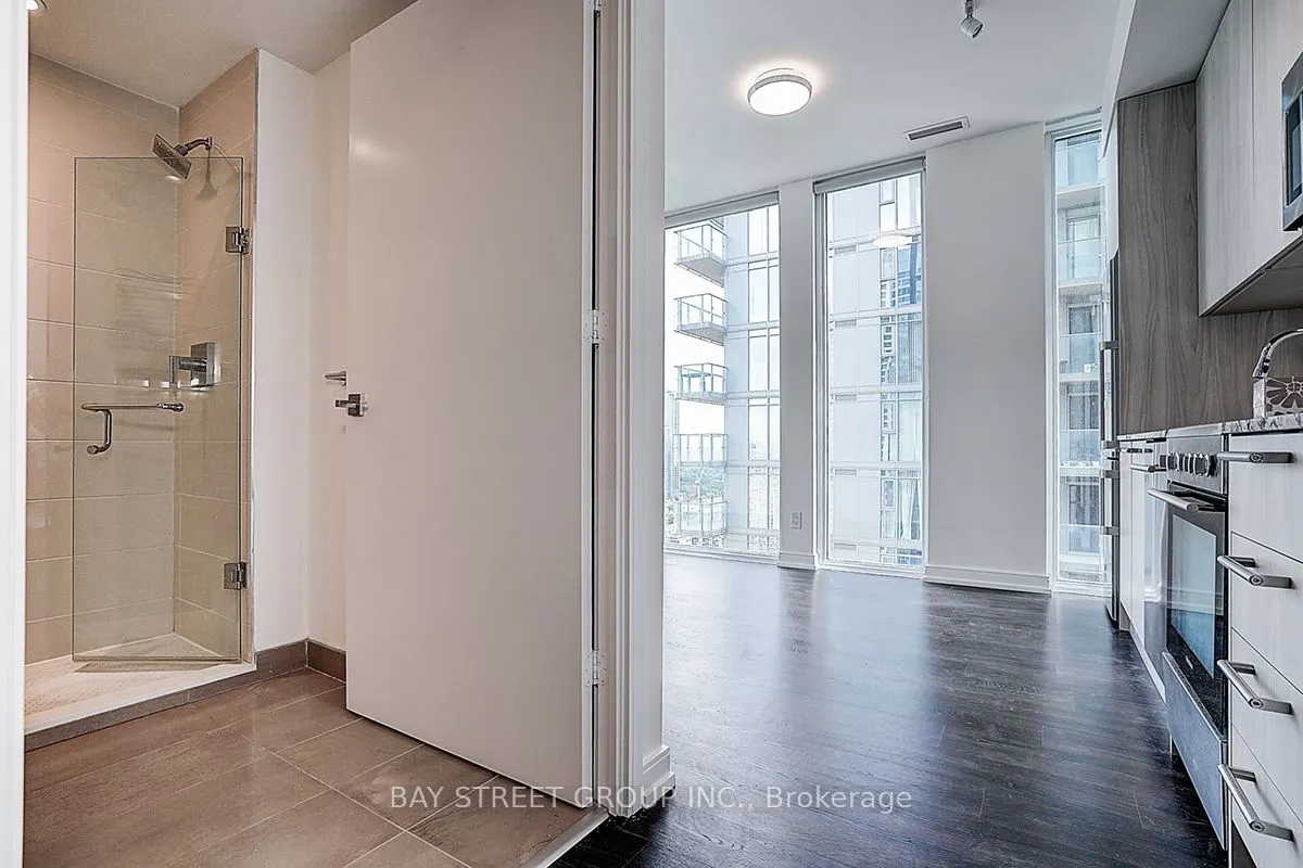 28 Wellesley Street E, #3107