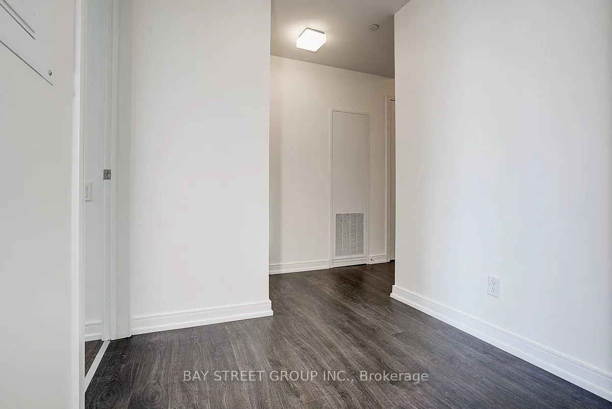 28 Wellesley Street E, #3107