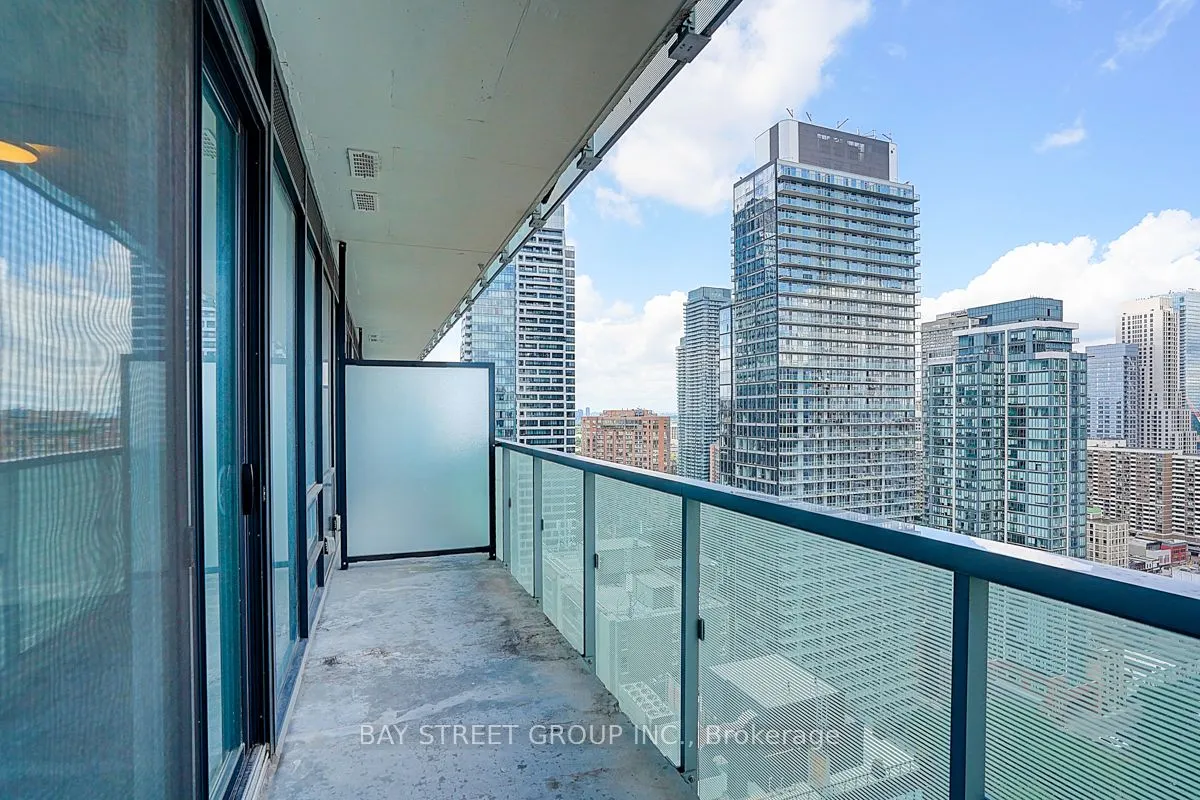 28 Wellesley Street E, #3107