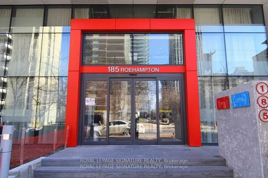 185 Roehampton Avenue, #303