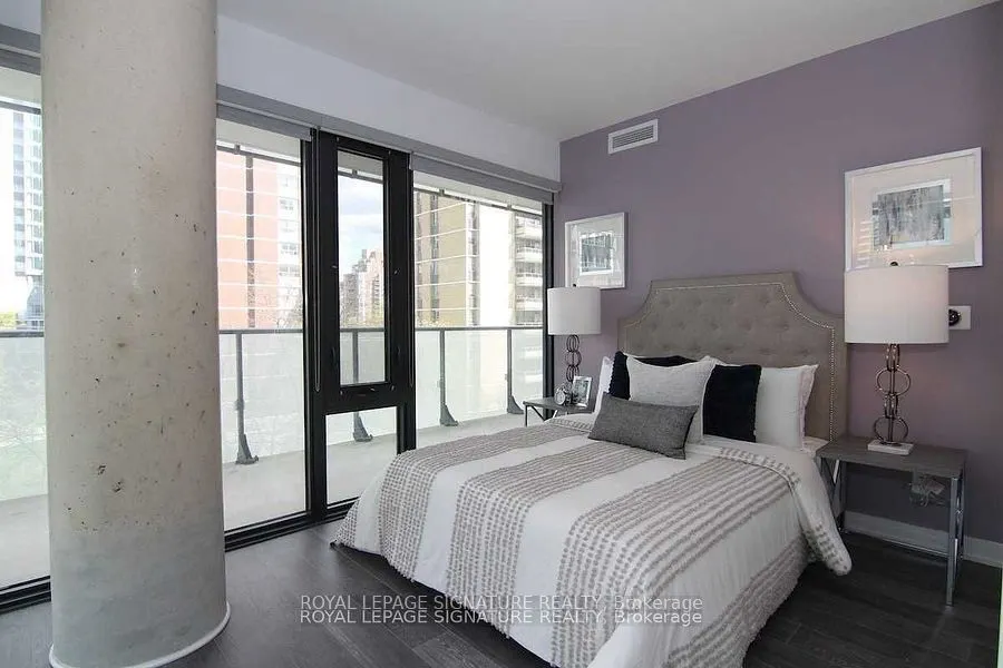 185 Roehampton Avenue, #303