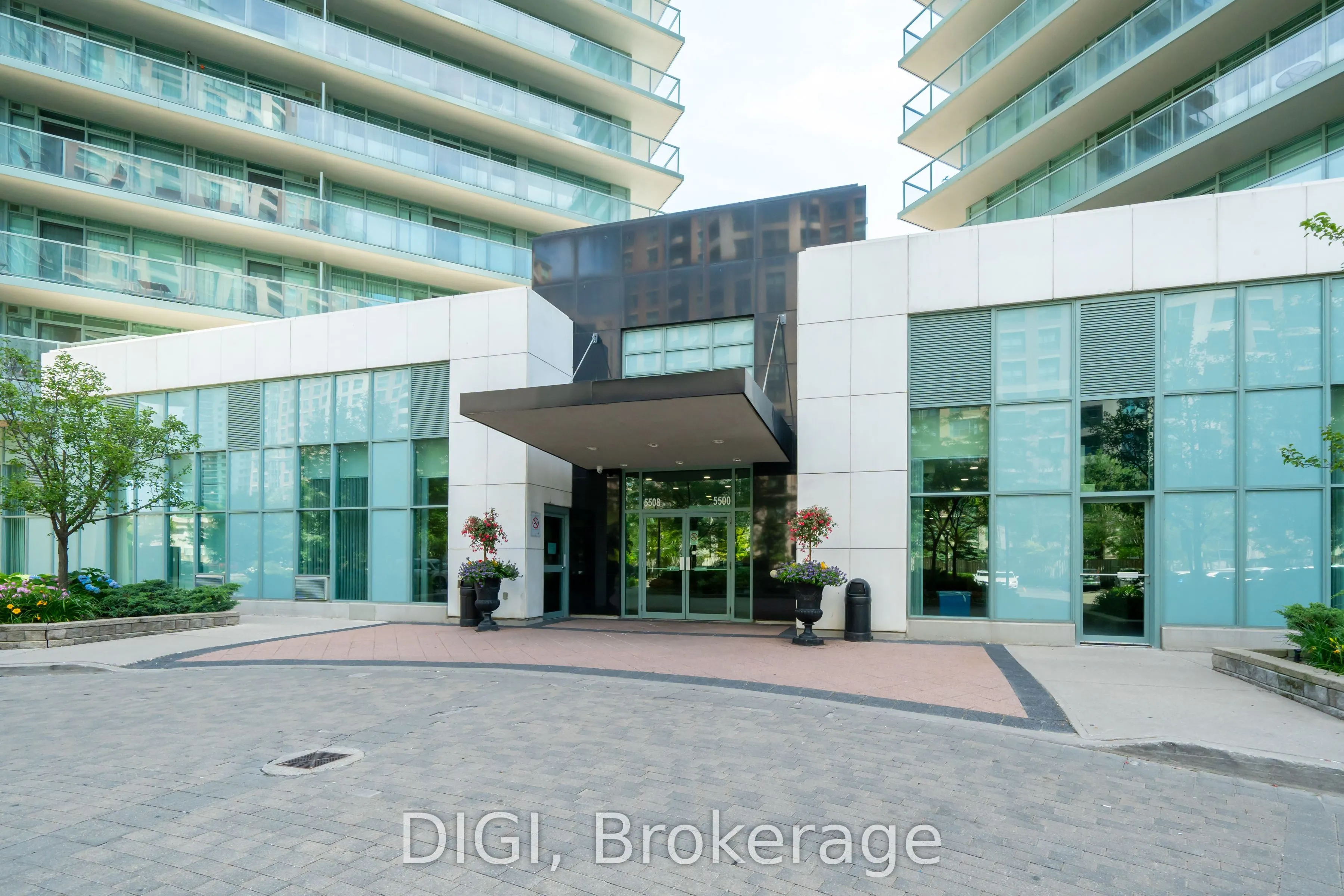 5500 Yonge Street