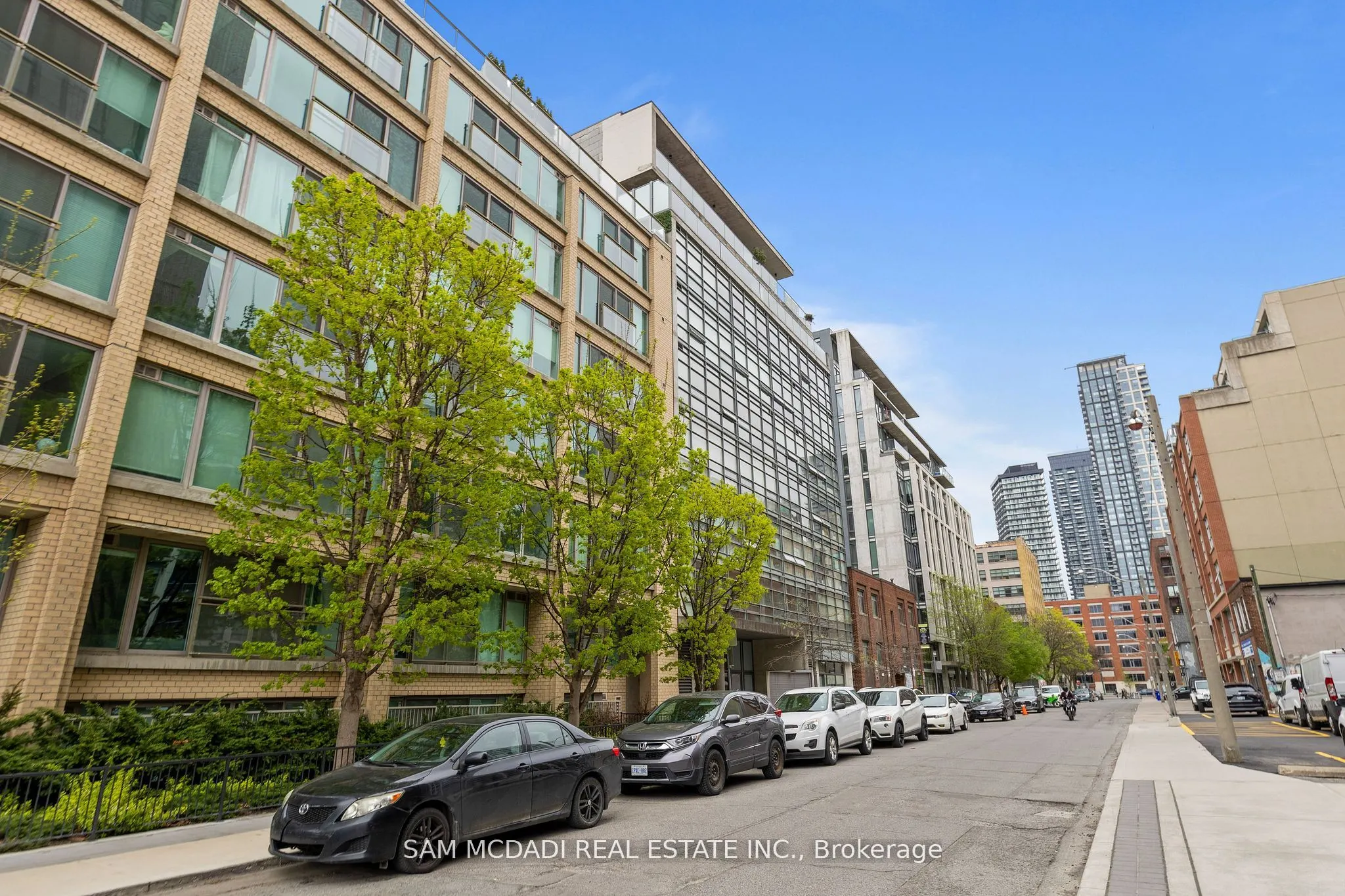 42 Camden Street, #204