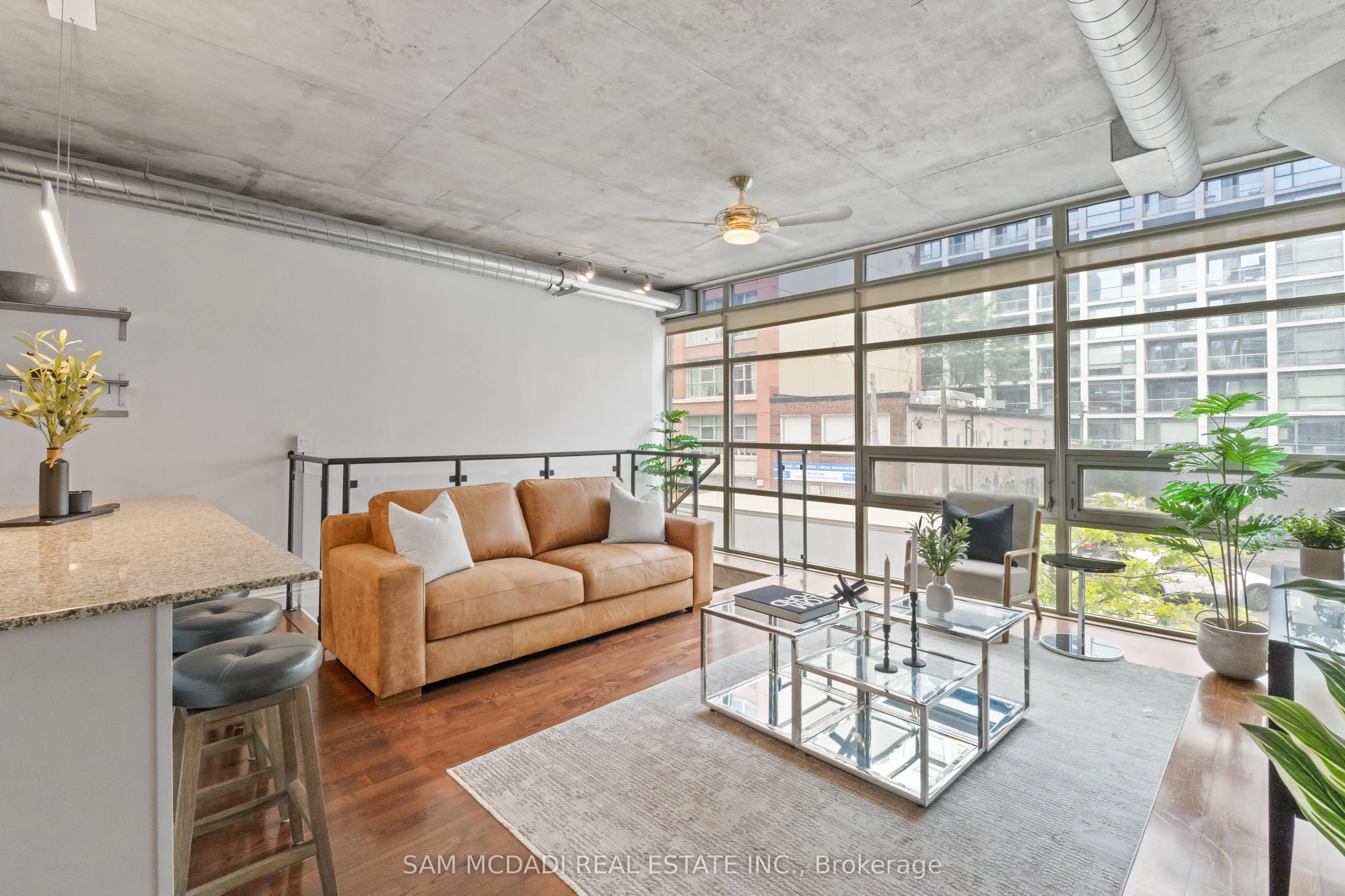 42 Camden Street, #204