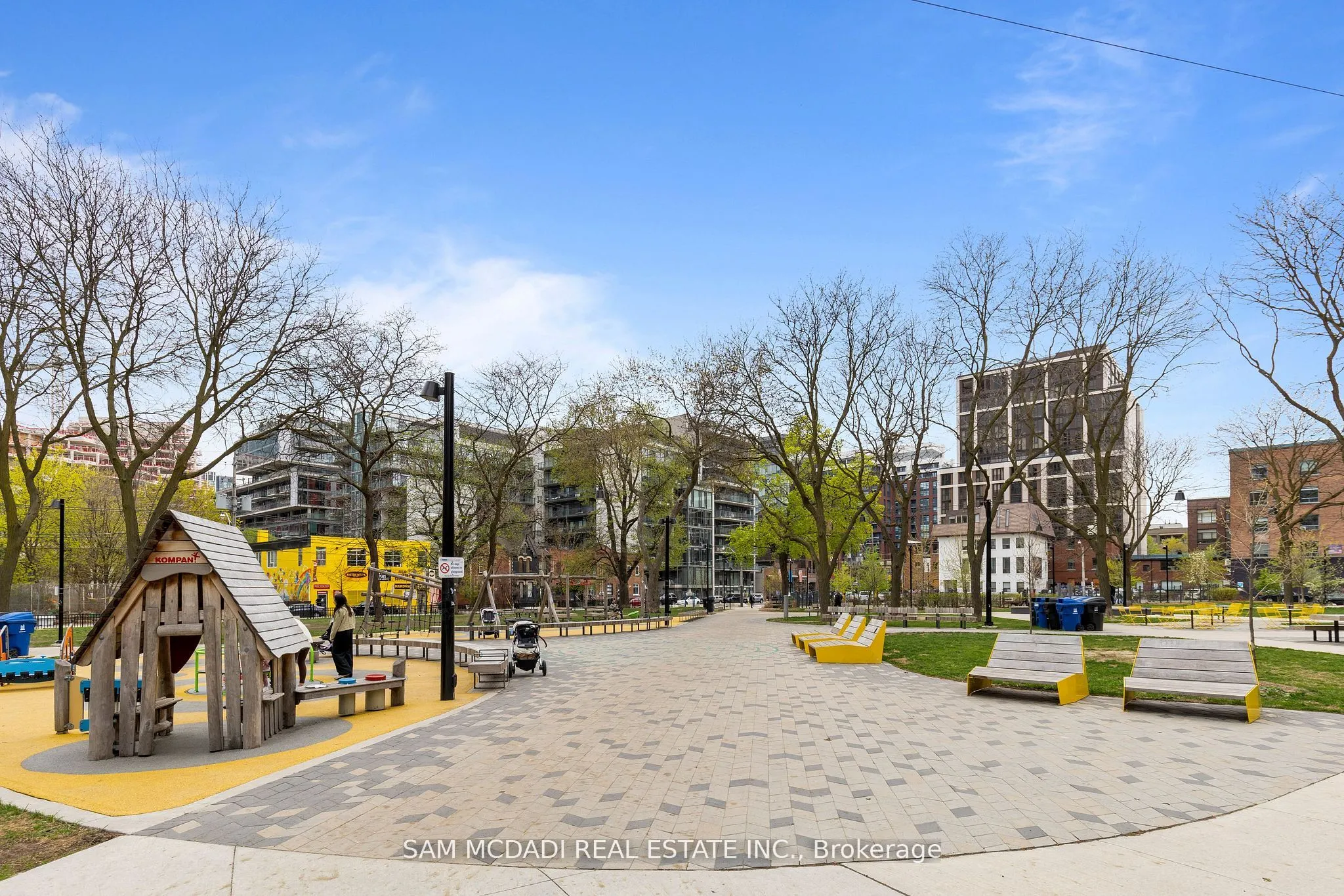 42 Camden Street, #204