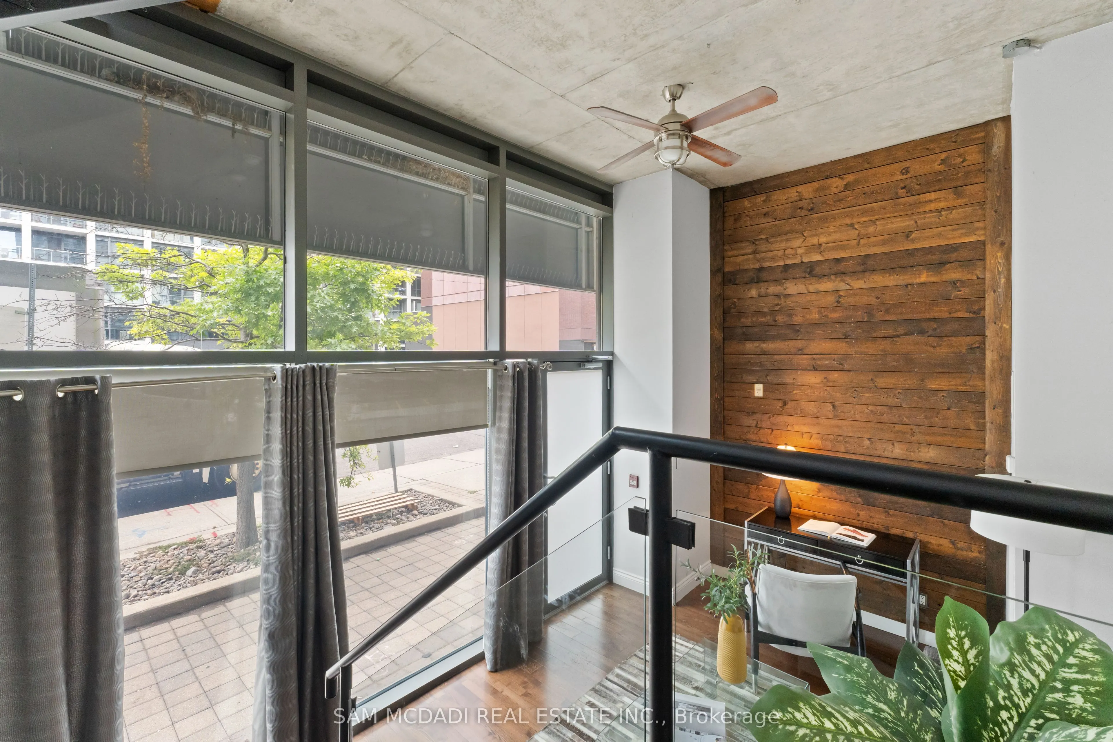 42 Camden Street, #204