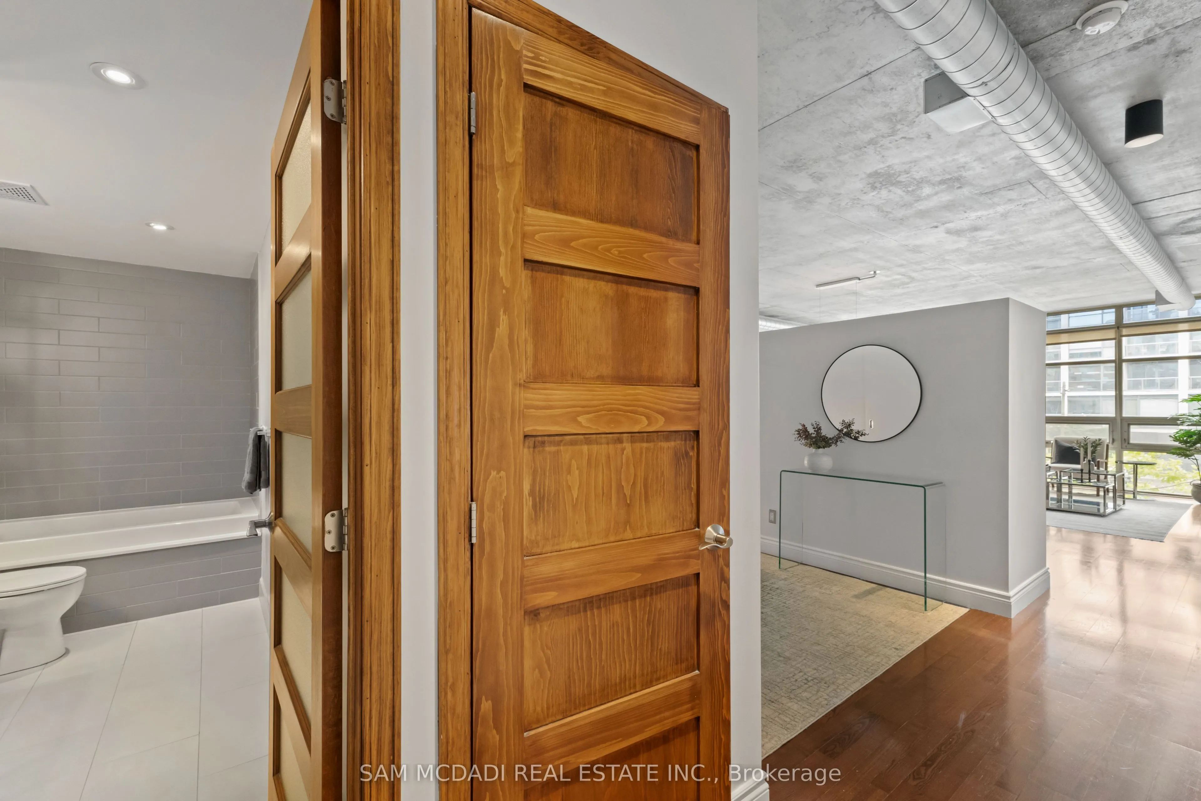 42 Camden Street, #204