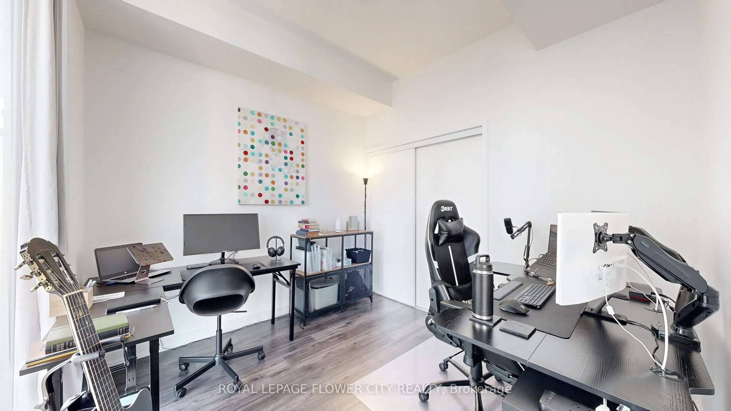 33 Helendale Avenue, #1101