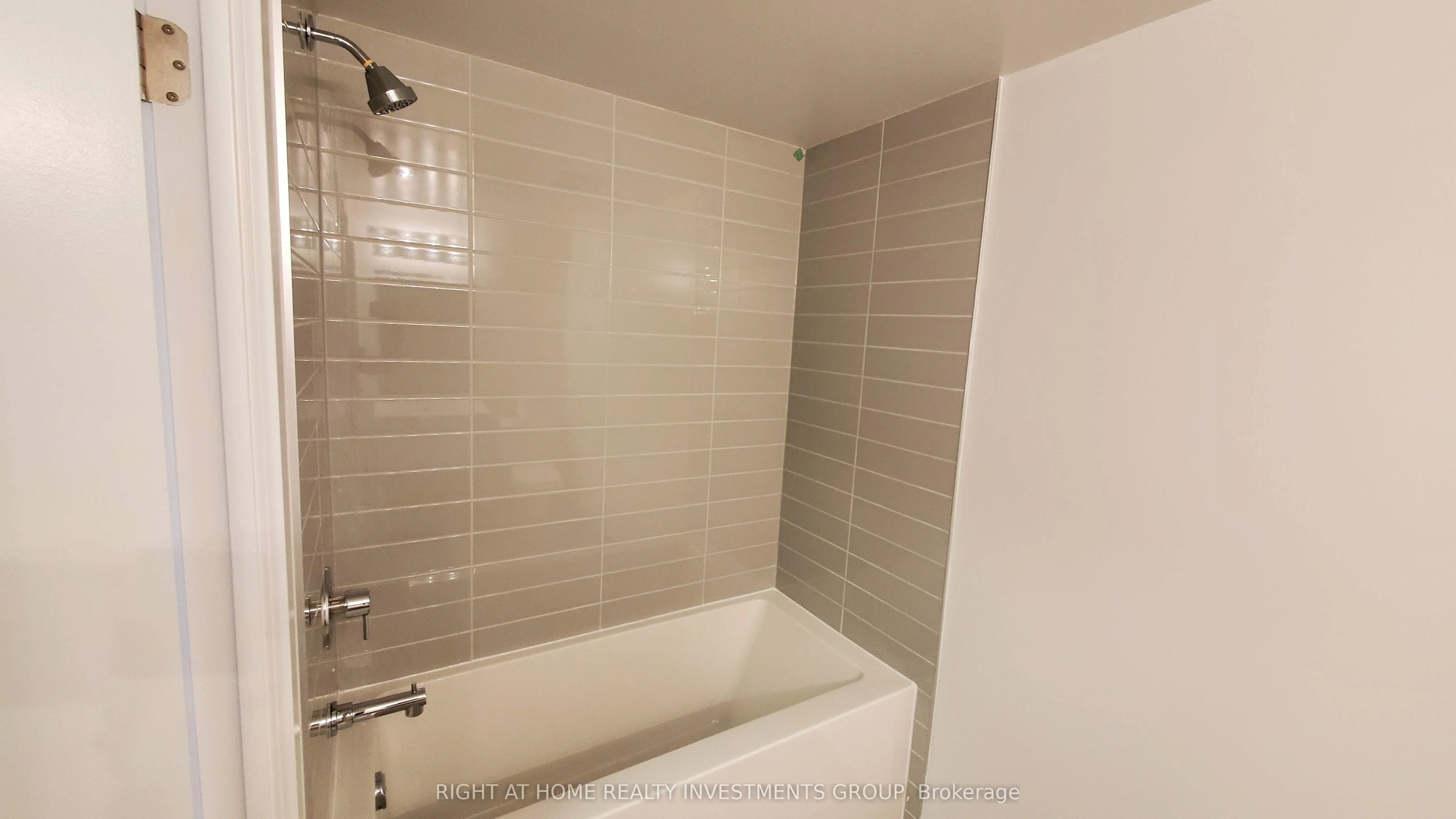 159 Wellesley Street E, #3305