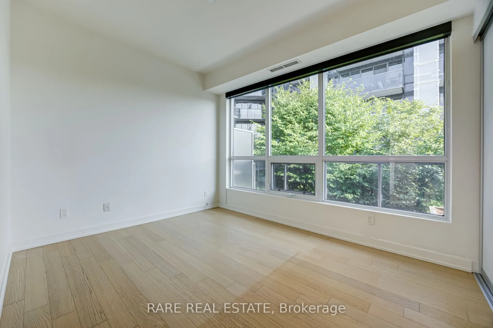 1030 King Street W, #458
