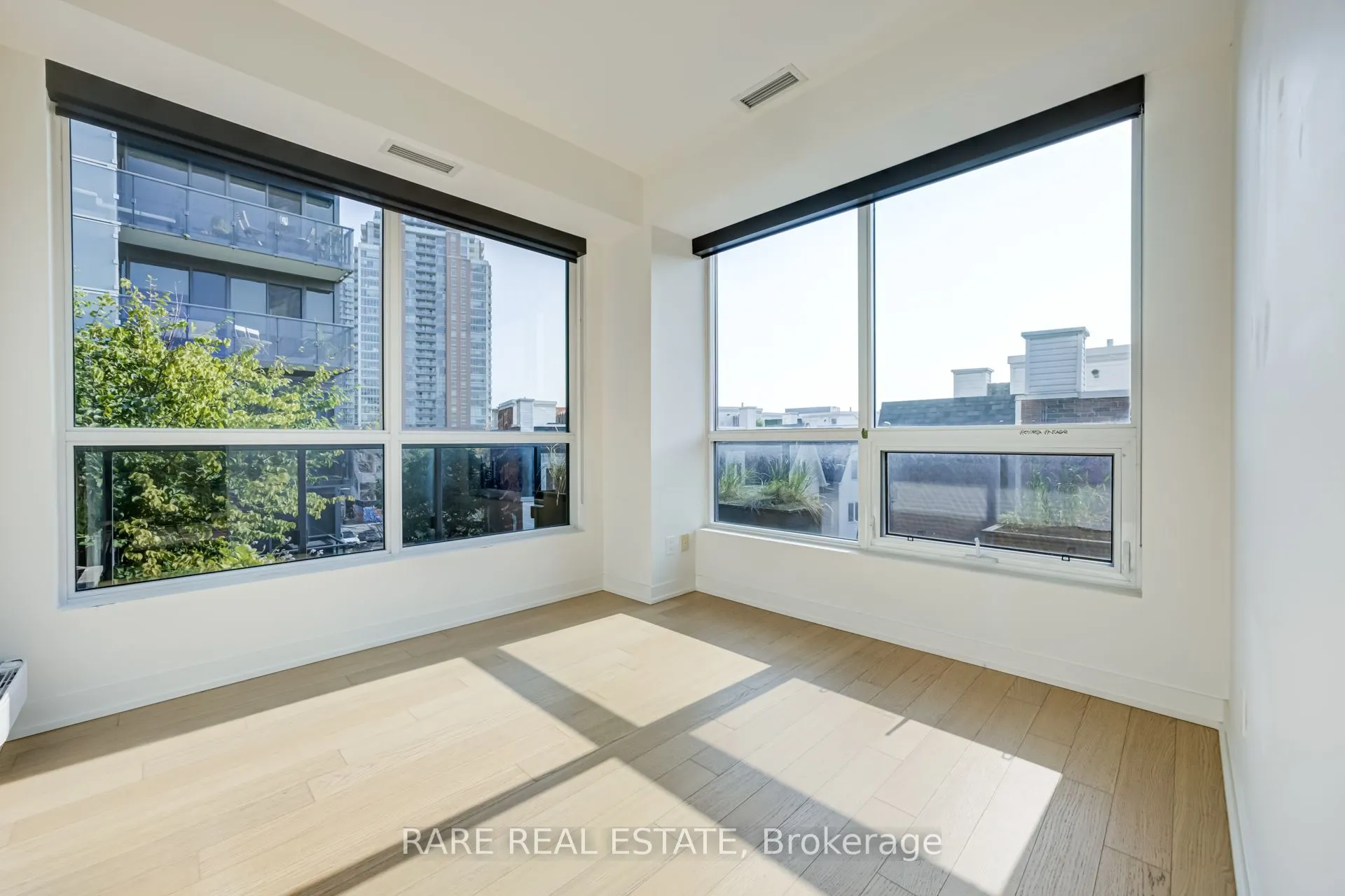 1030 King Street W, #458