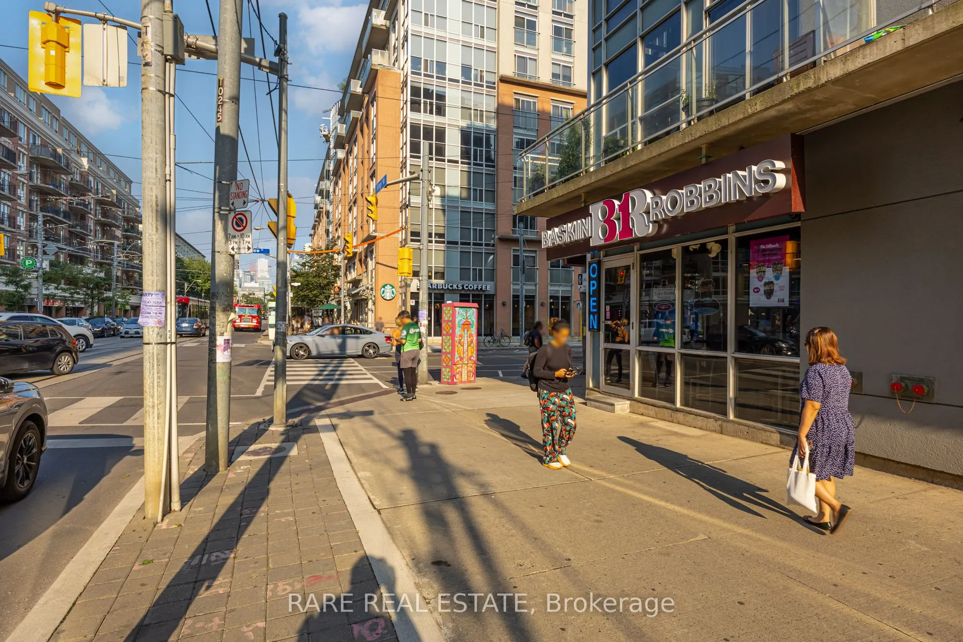 1030 King Street W, #458