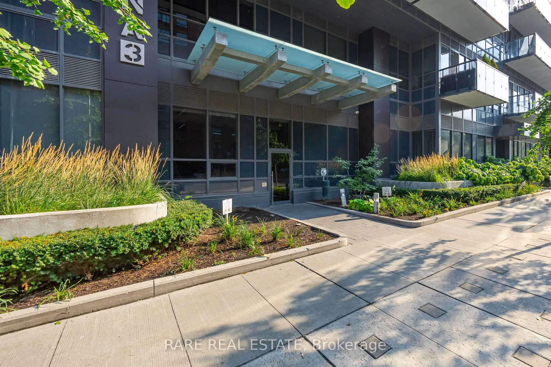 1030 King Street W, #458