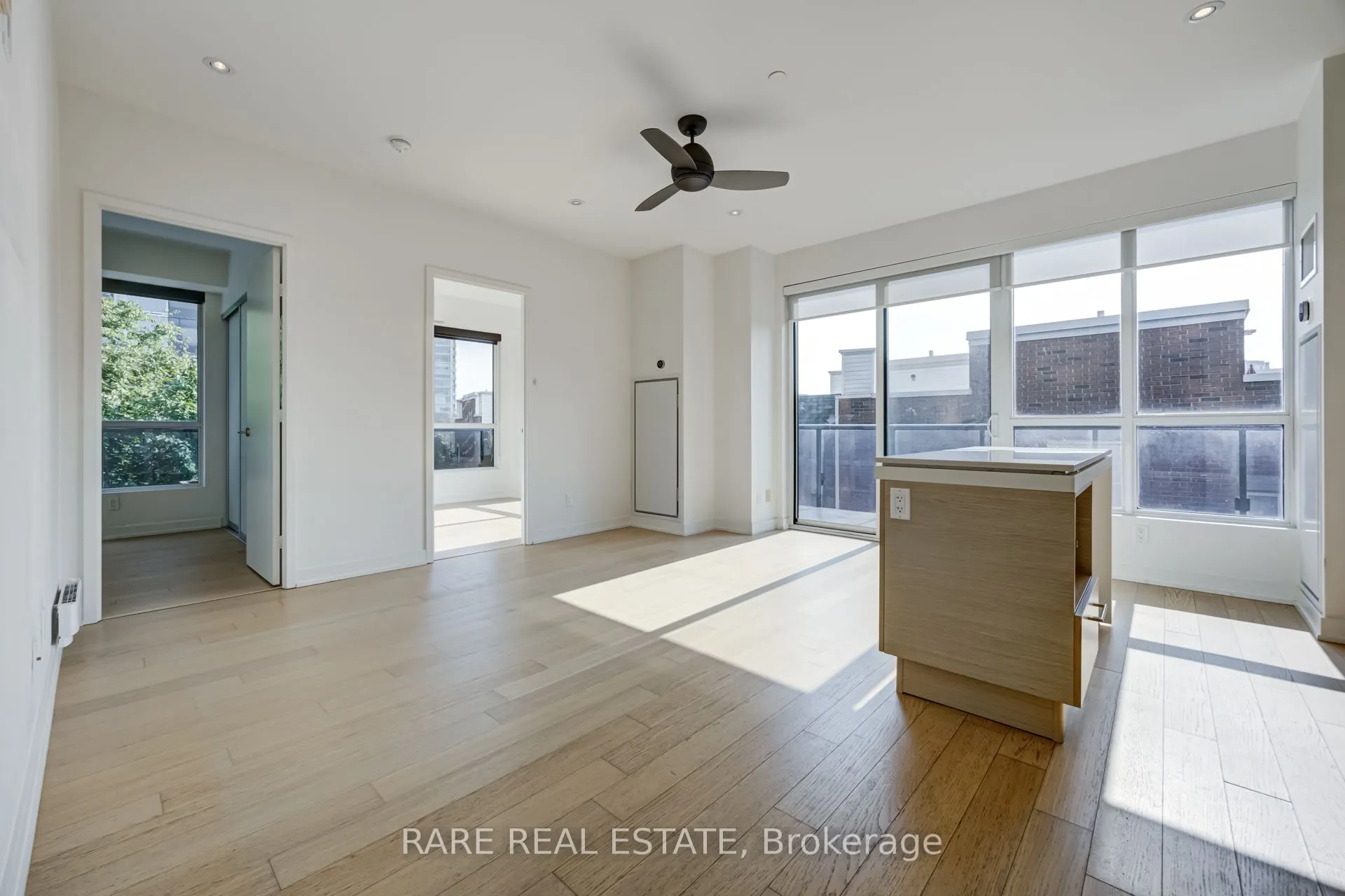 1030 King Street W, #458