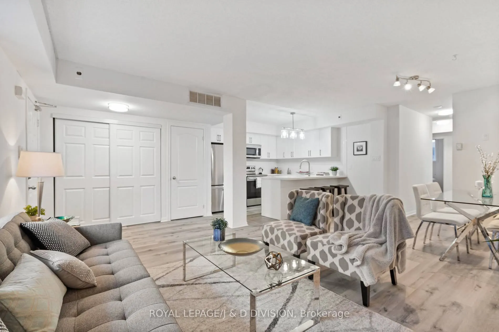 9 Shank Street, #902