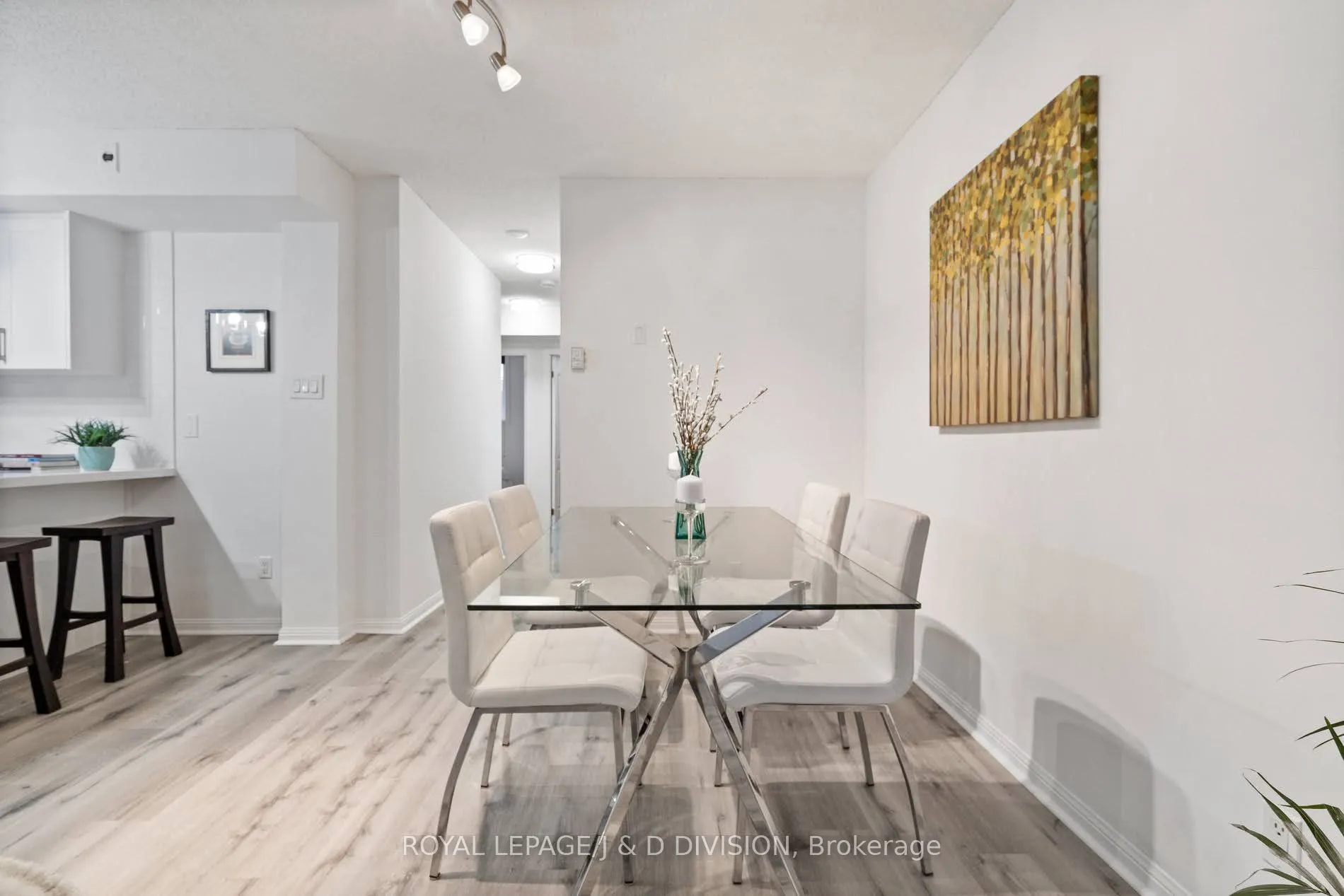9 Shank Street, #902