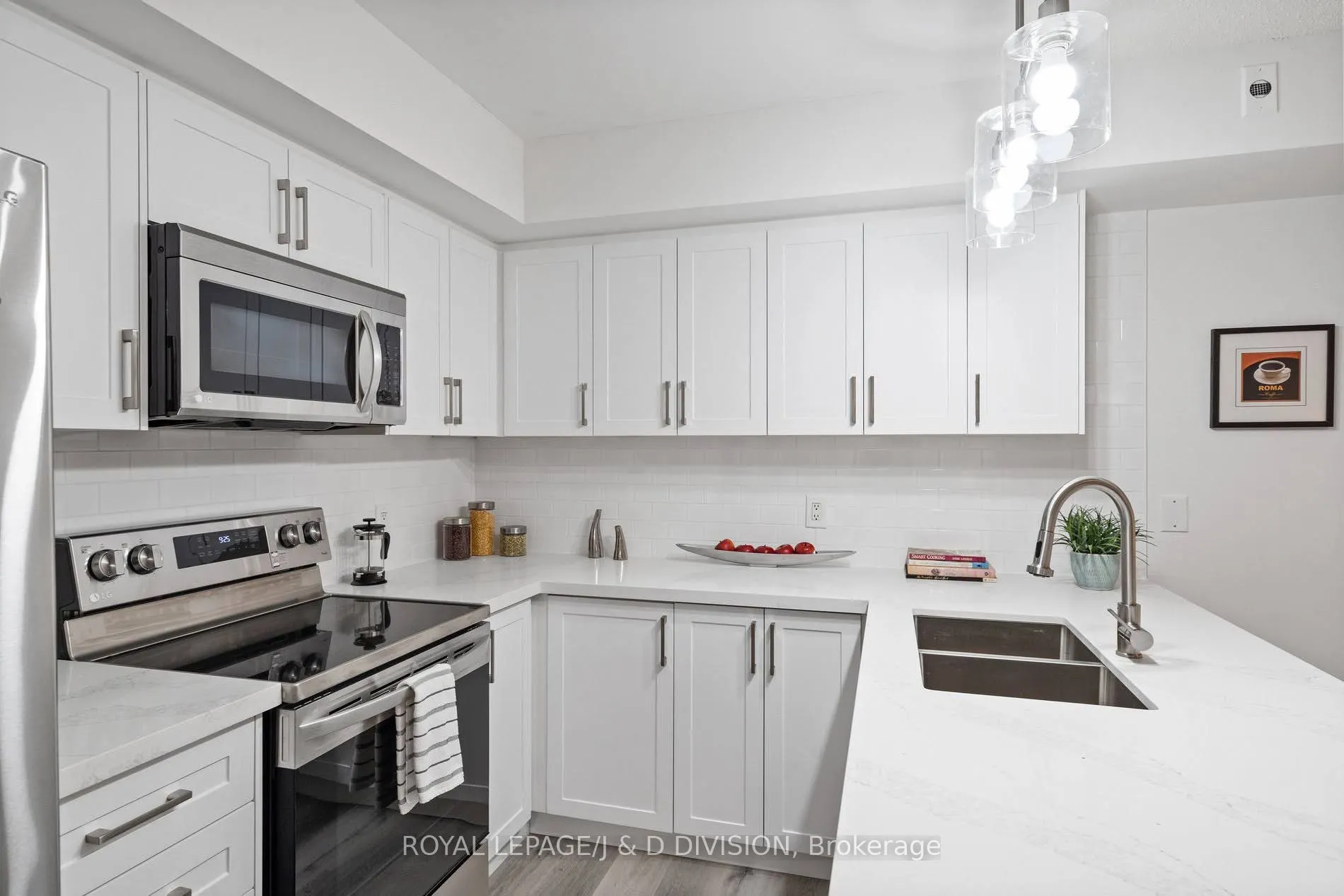 9 Shank Street, #902