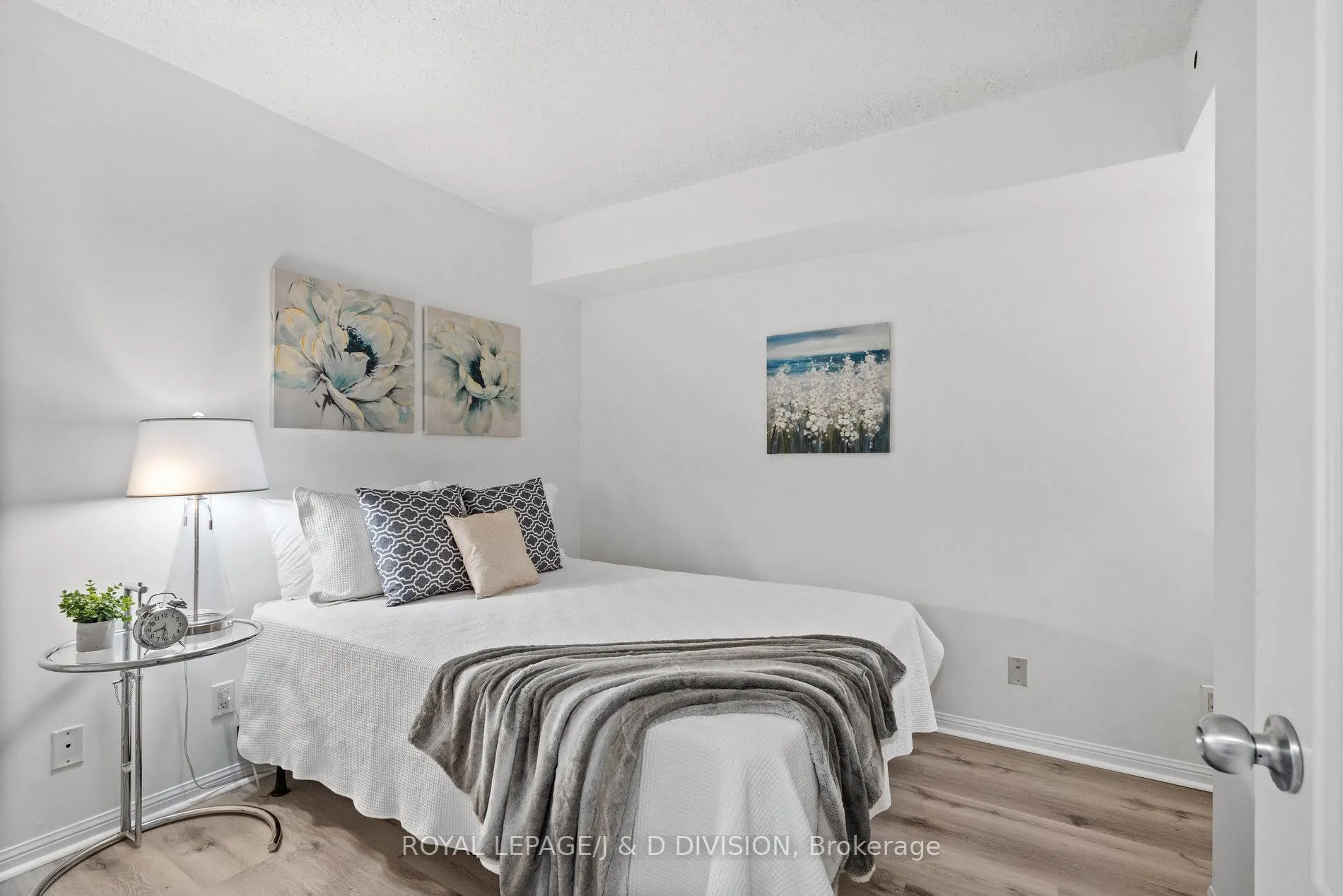 9 Shank Street, #902