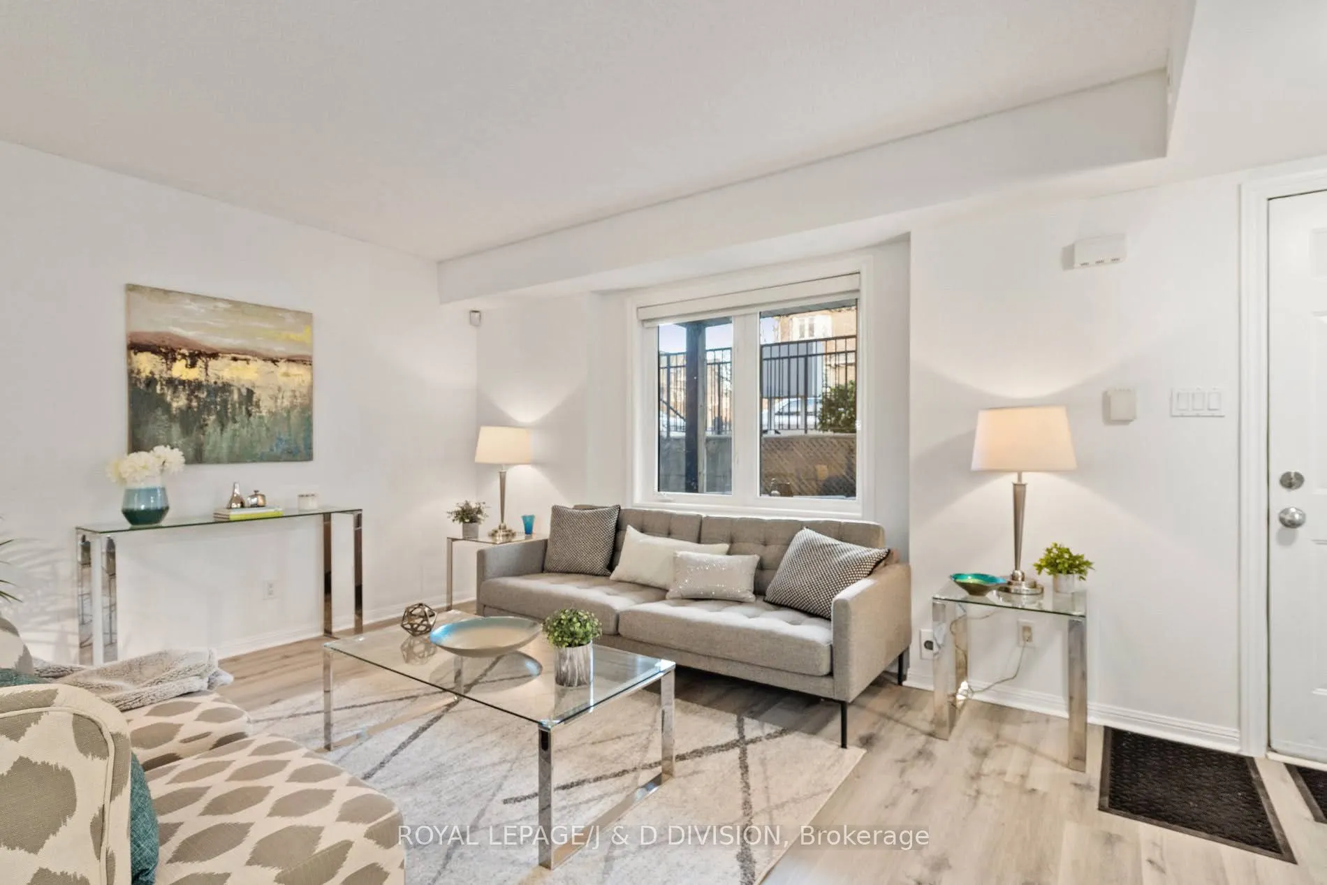 9 Shank Street, #902