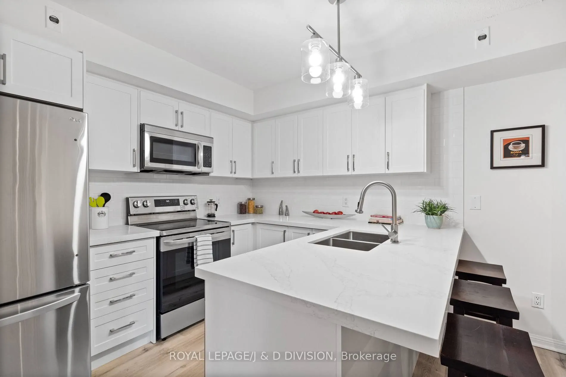 9 Shank Street, #902