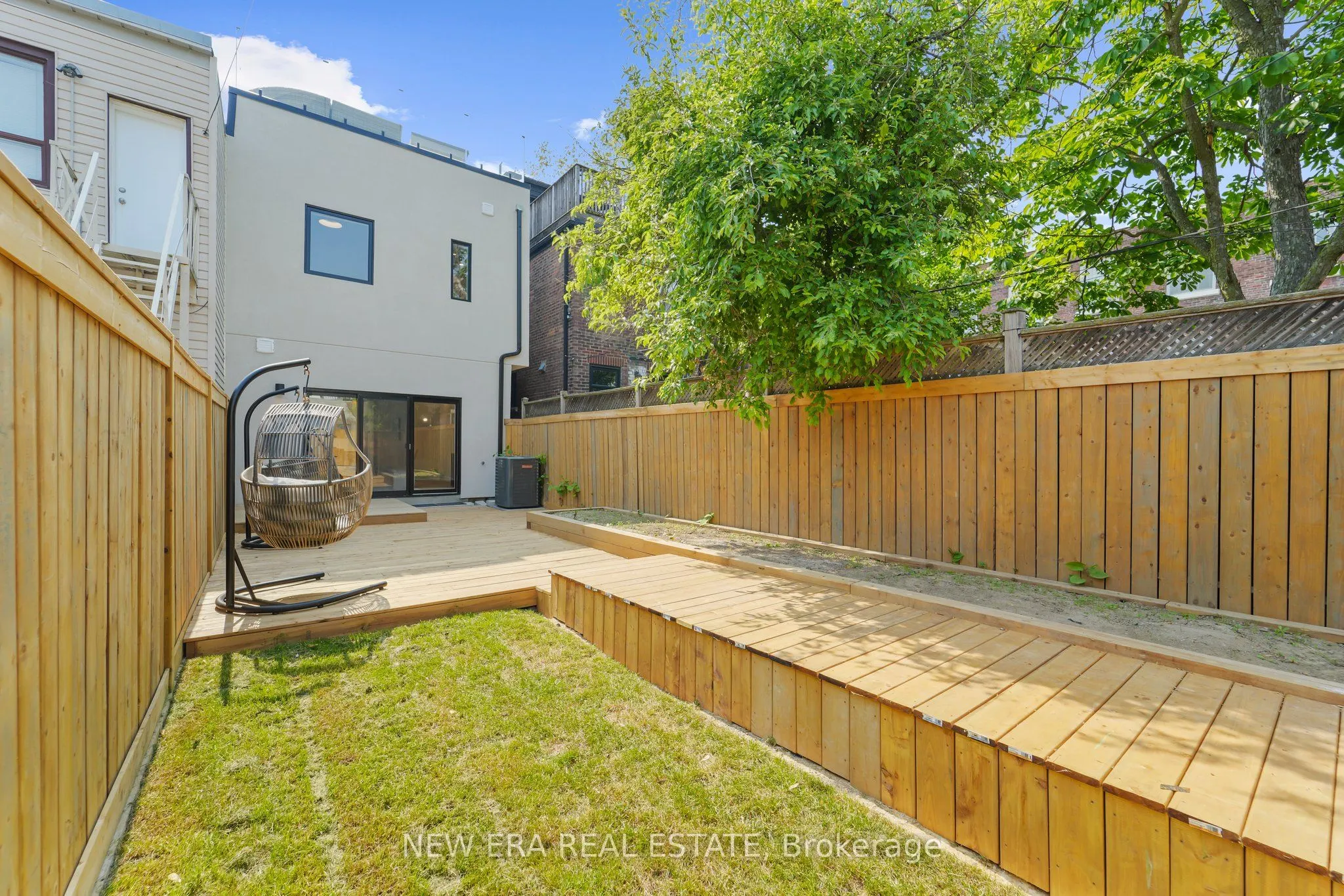 113 Bellwoods Avenue