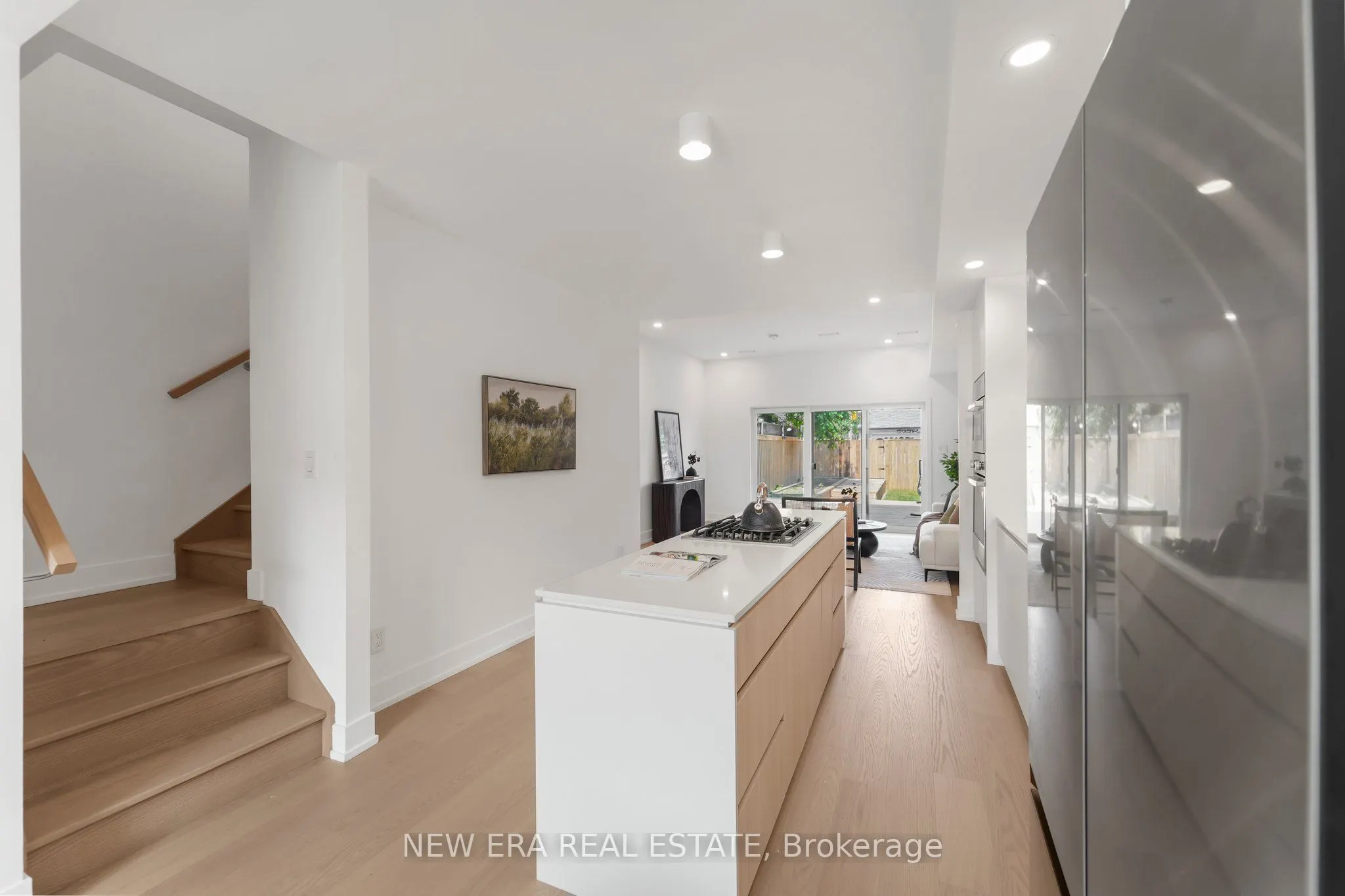 113 Bellwoods Avenue