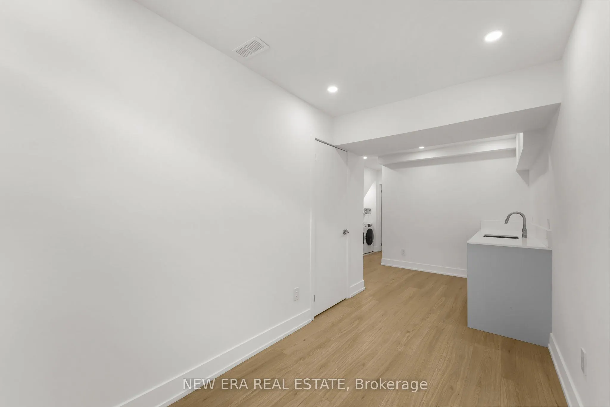 113 Bellwoods Avenue