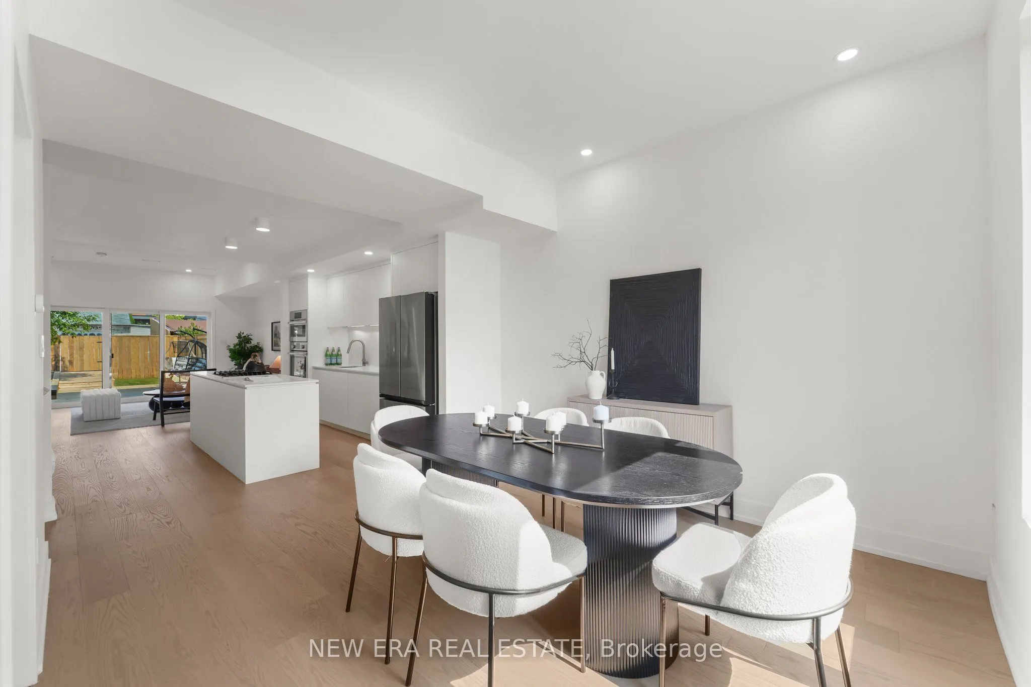 113 Bellwoods Avenue