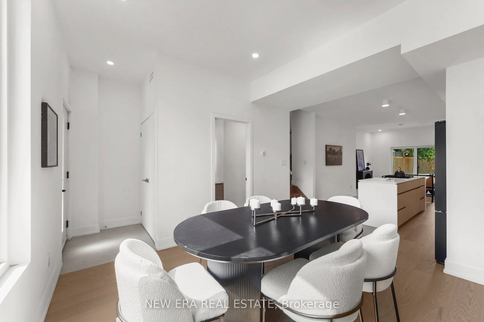 113 Bellwoods Avenue
