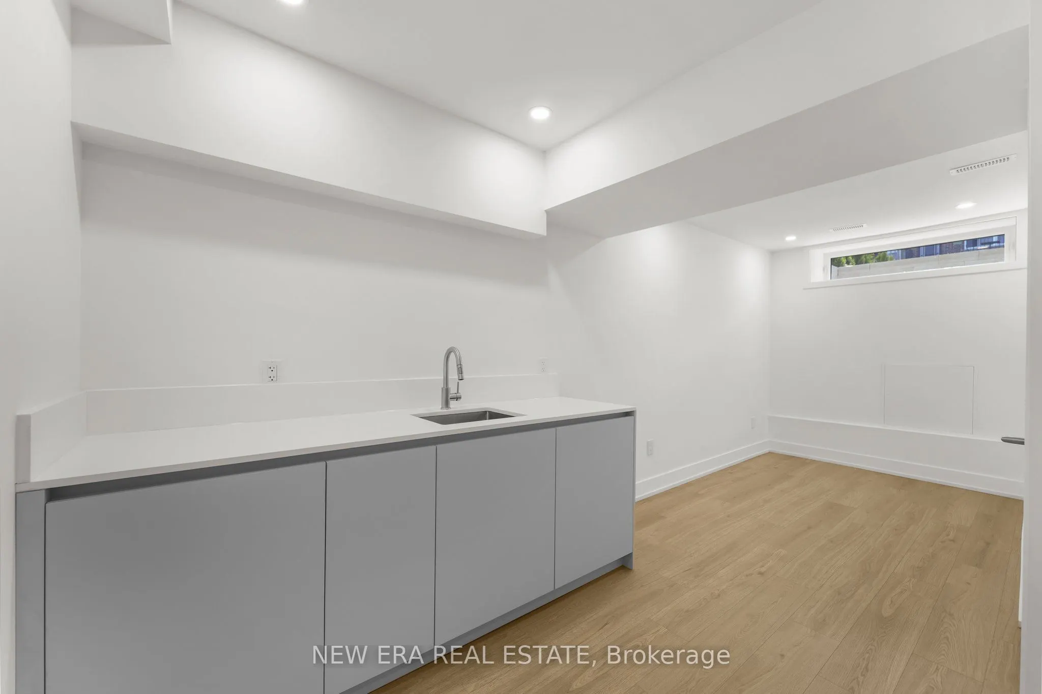 113 Bellwoods Avenue