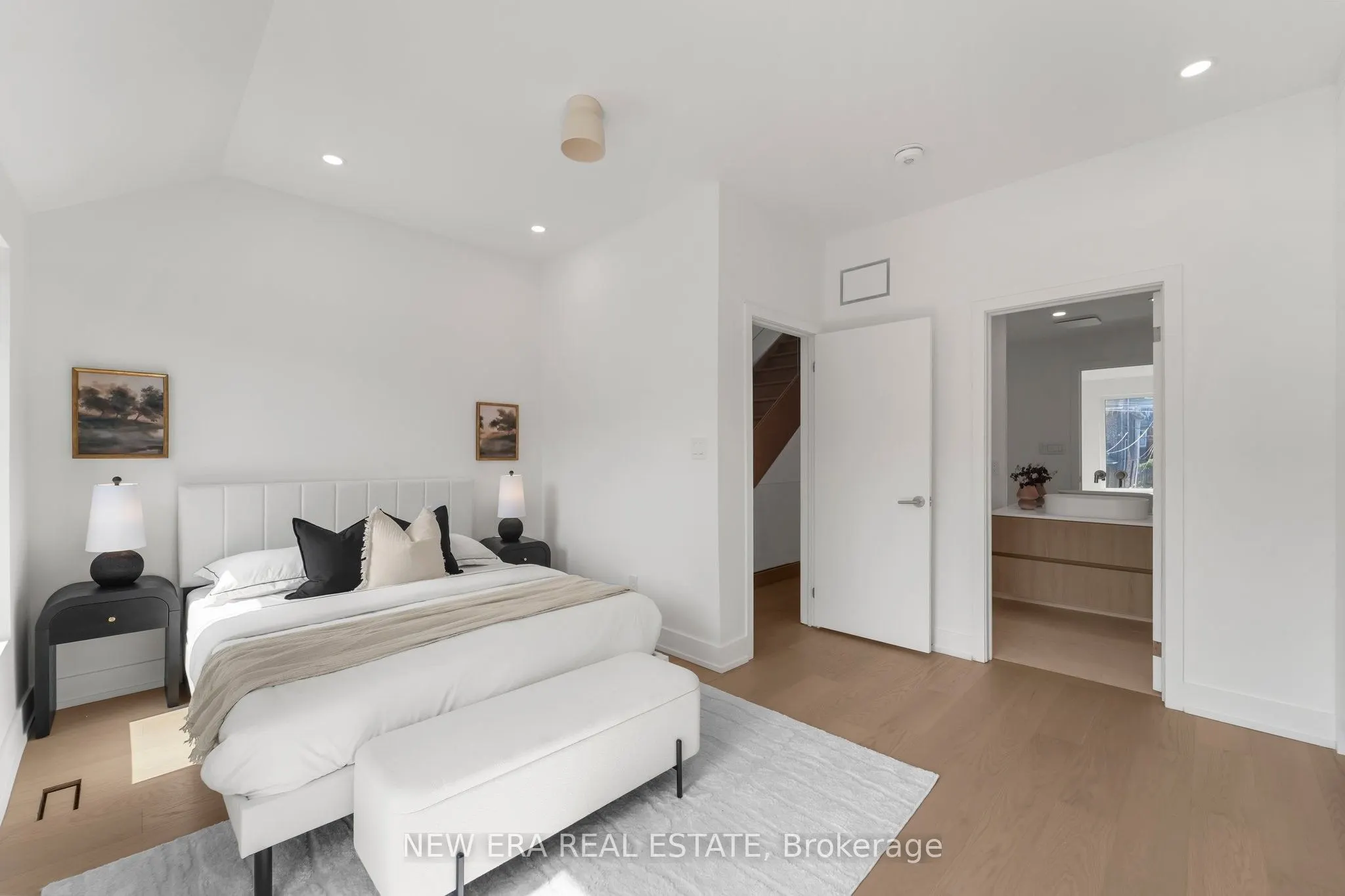 113 Bellwoods Avenue