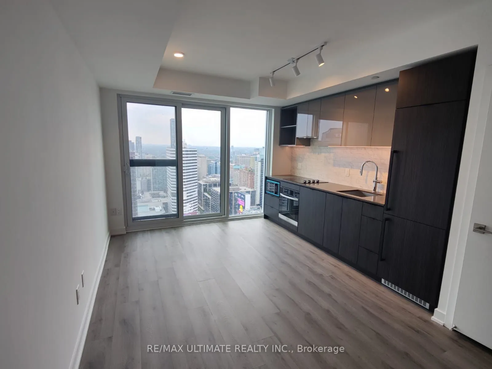 252 Church Street, #4602