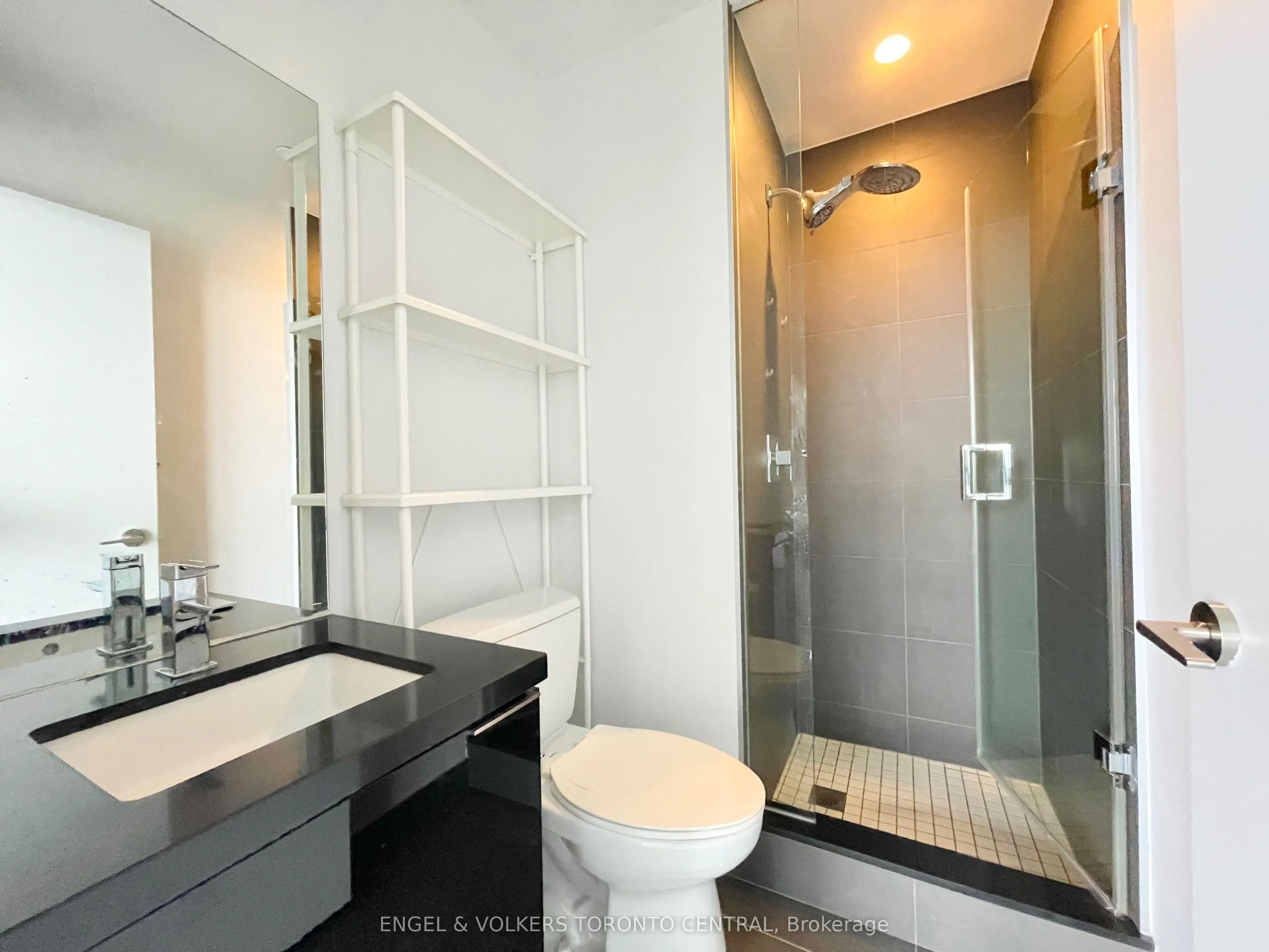 8 Eglinton Avenue E, #3002