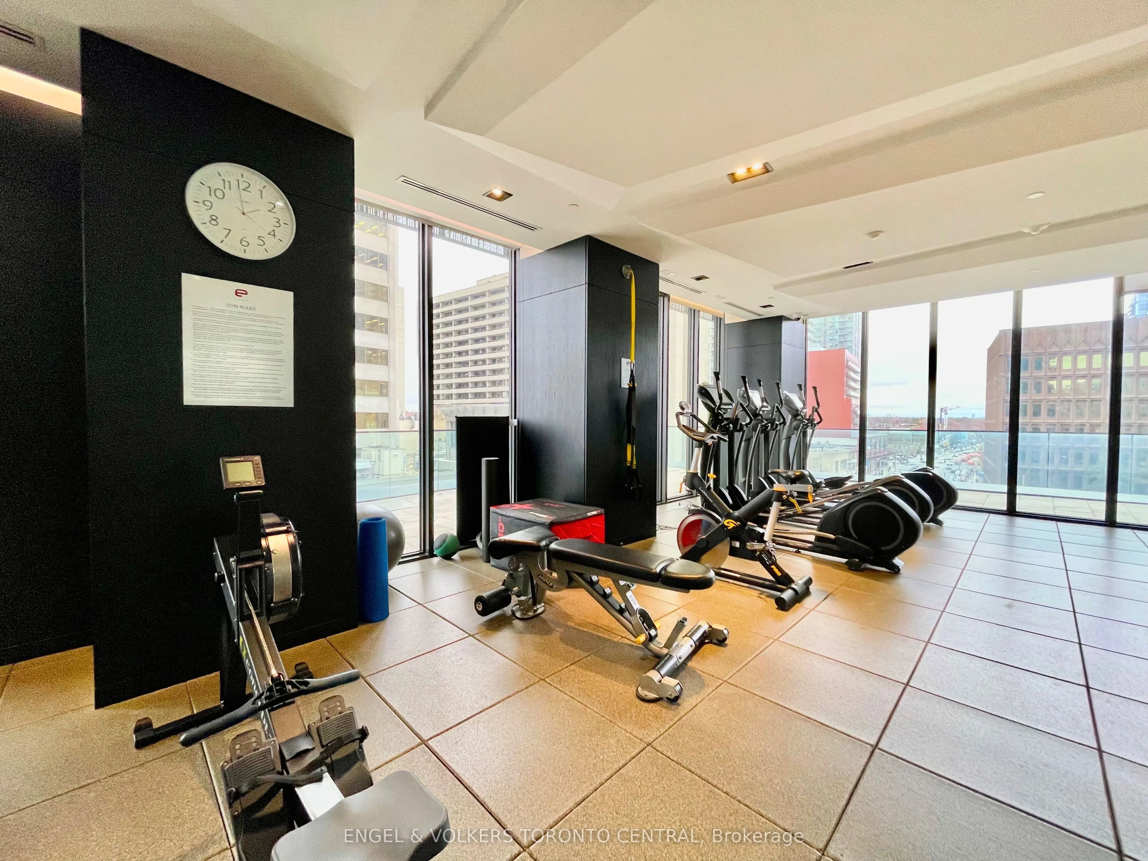 8 Eglinton Avenue E, #3002