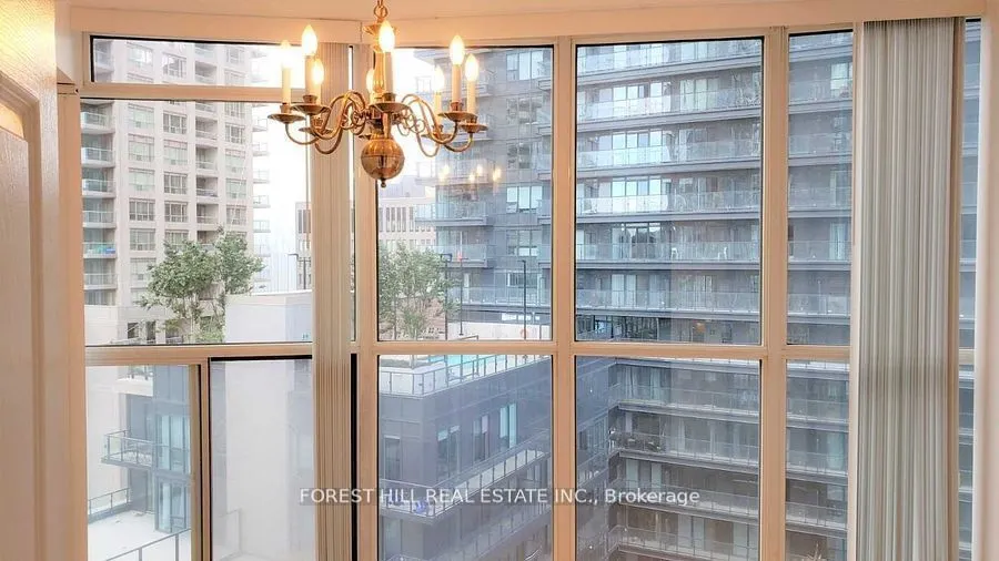 24 Wellesley Street W, #1204
