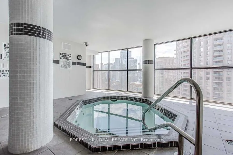24 Wellesley Street W, #1204