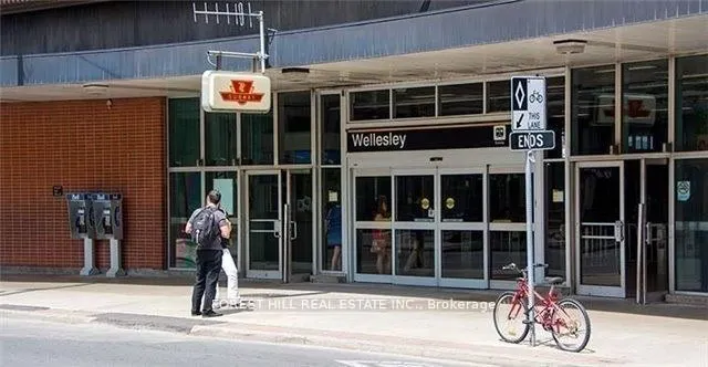 24 Wellesley Street W, #1204