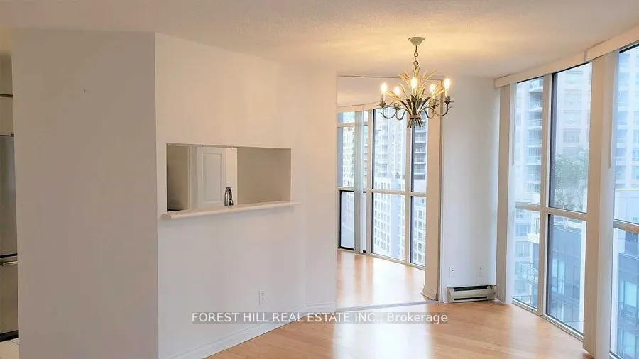 24 Wellesley Street W, #1204