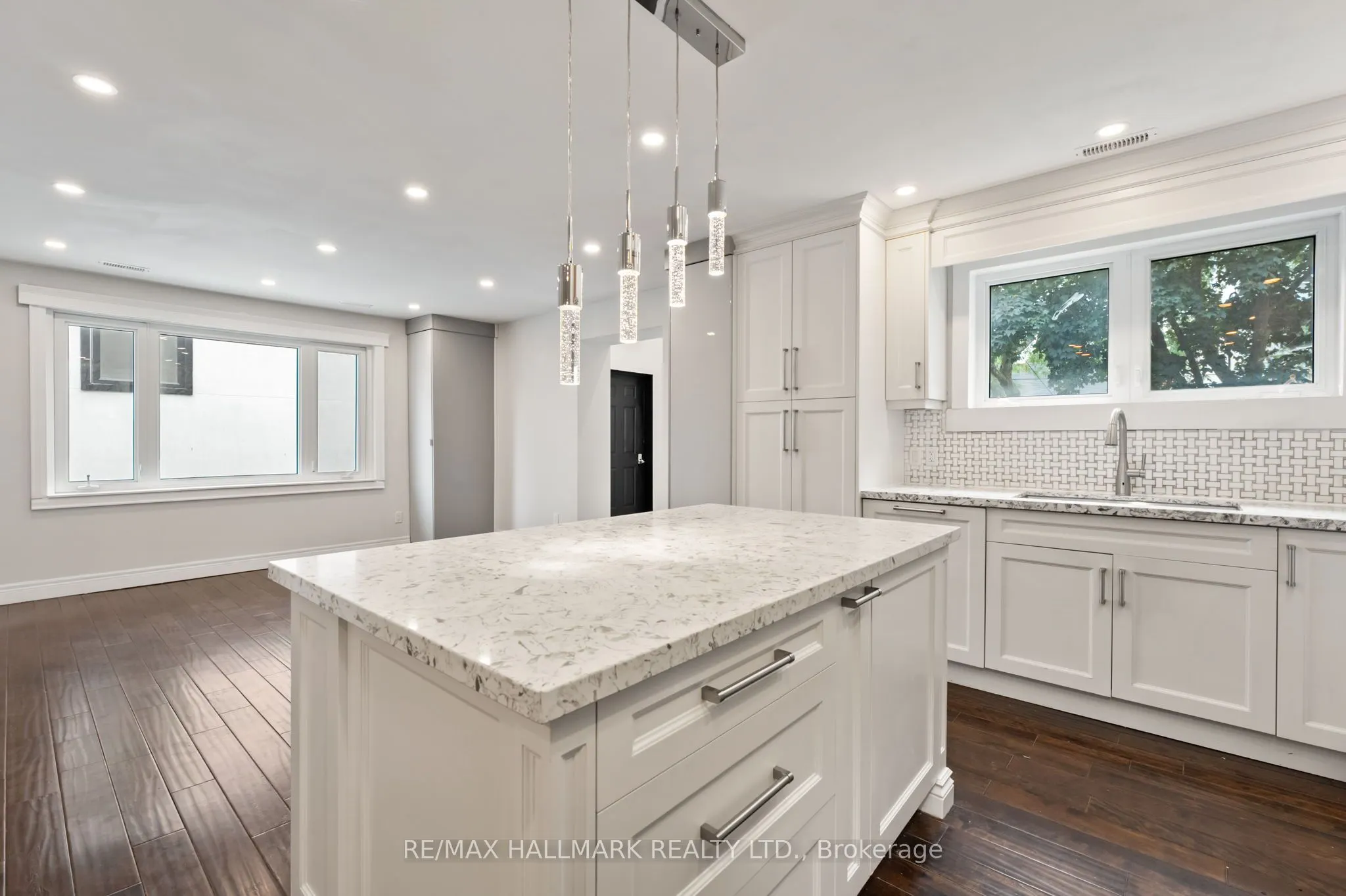 21 King High Avenue